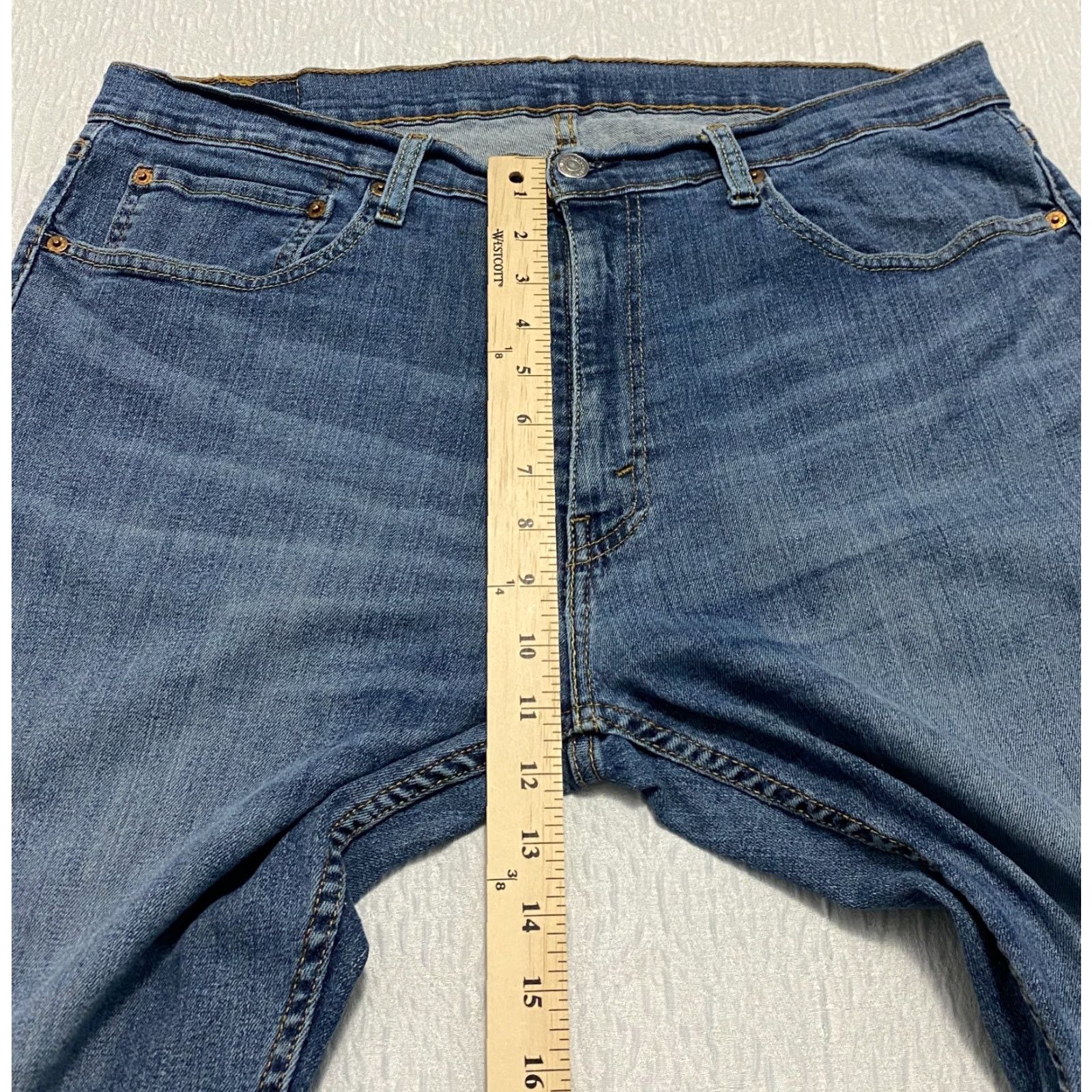 Levi's VINTAGE Levi's 559 Jeans Mens 36x30 Blue Relaxed Straight Wide Leg Whiskers Denim Shirt? Size US 36 / EU 52 - 6 Thumbnail