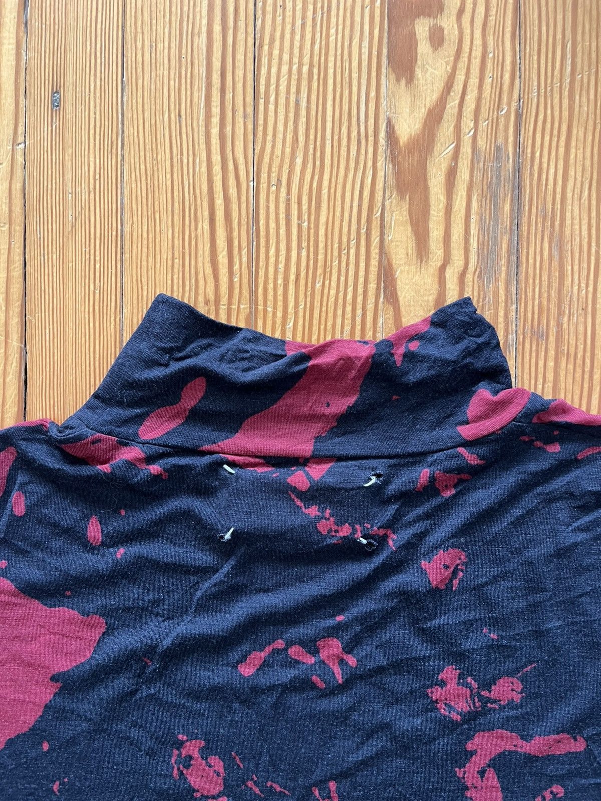 Maison Margiela Archive Maison Margiela AW2016 Faces Long Sleeve Shirt Red Size US L / EU 52-54 / 3 - 4 Thumbnail