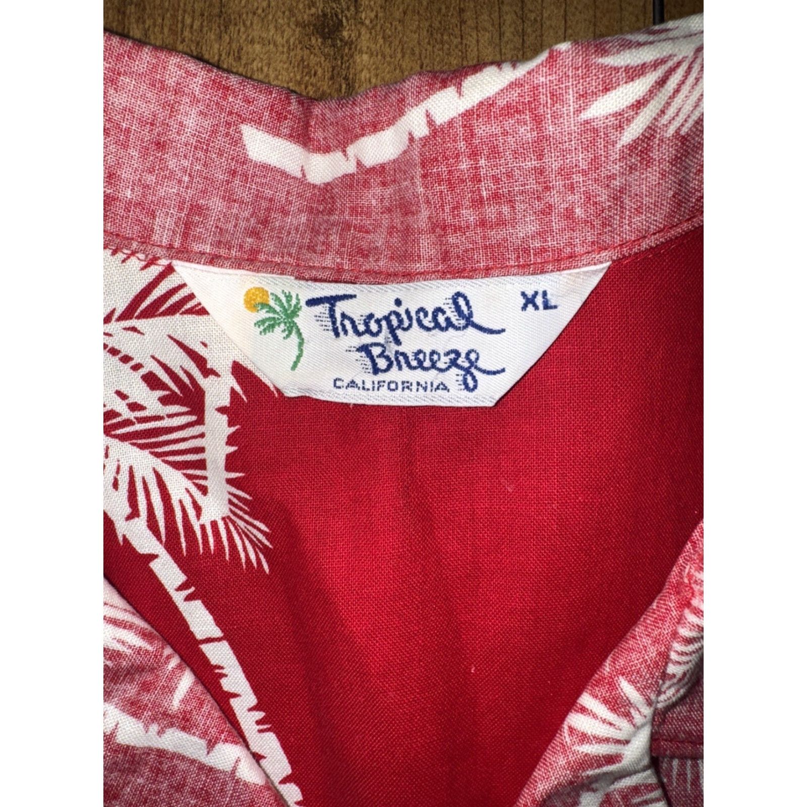 ALOHAS VINTAGE ALOHA Shirt Men XL Red Cotton Short Sleeve Palm Tree Print 70s Tropical Breeze Vintage 70s Surf Tiki American California Aloha Shirt Size US XL / EU 56 / 4 - 4 Thumbnail