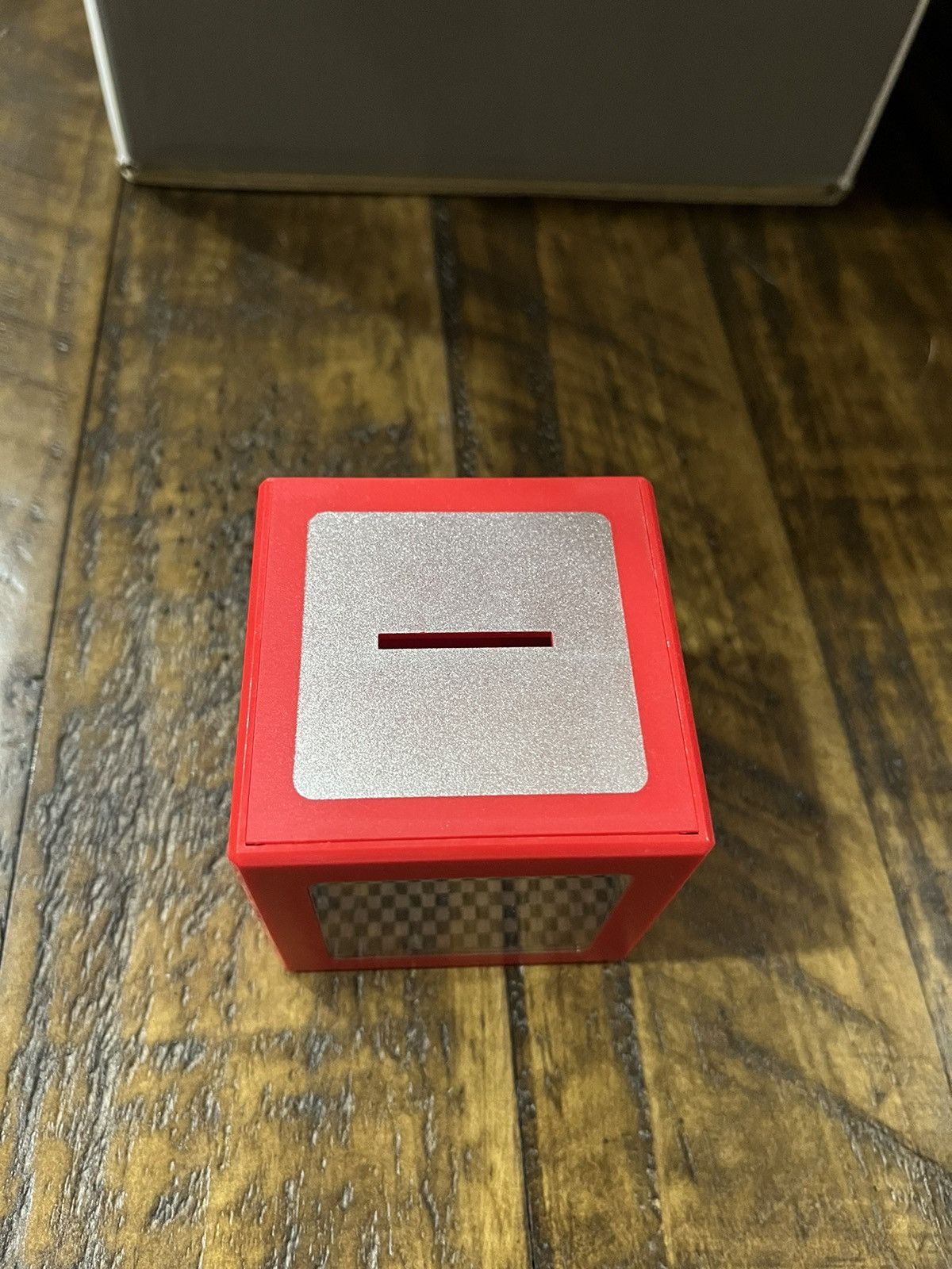 Supreme Supreme Illusion Coin Bank SS18 Size ONE SIZE - 5 Thumbnail