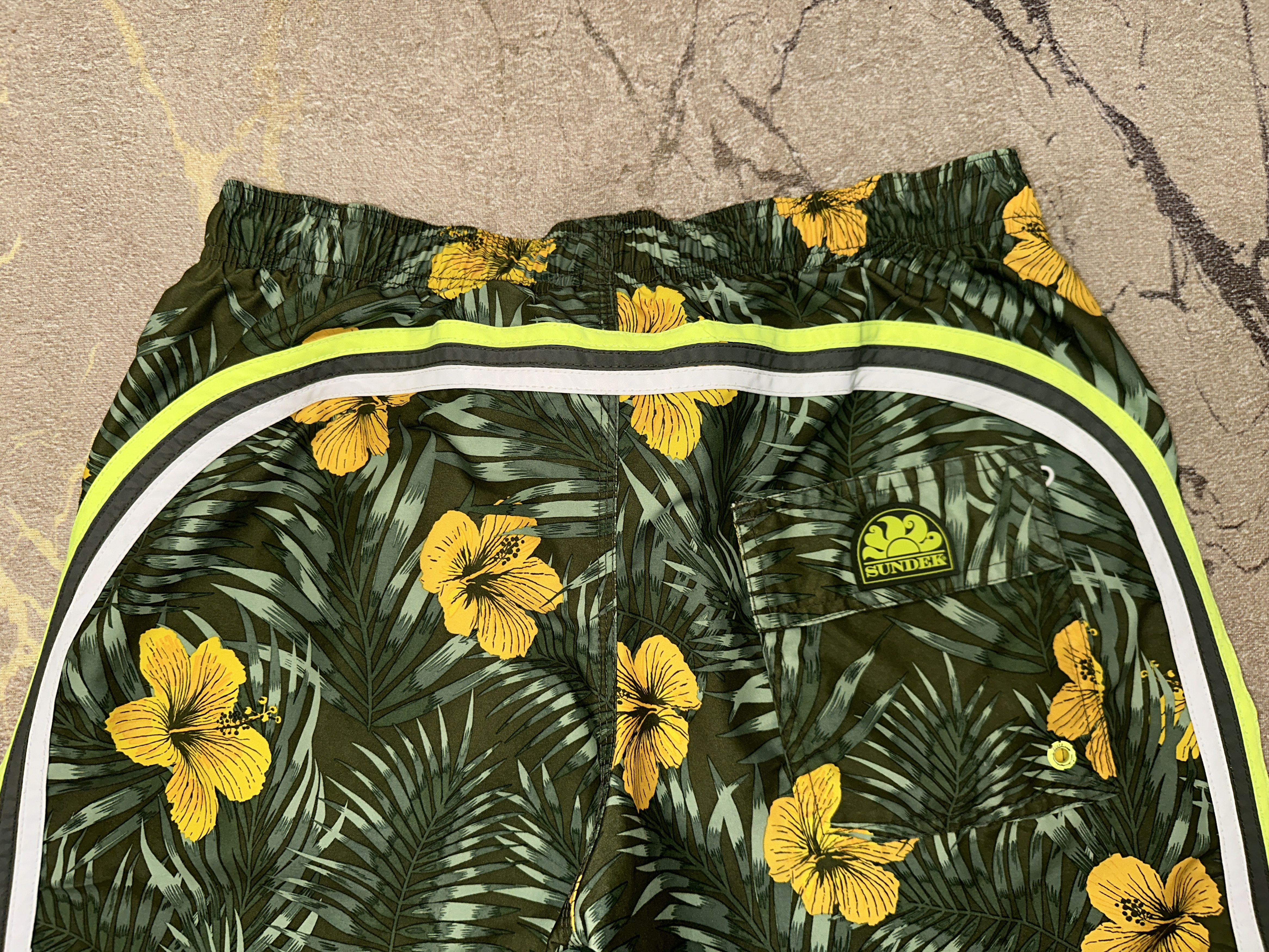 Sundek Sundek M Floral Beach Board Shorts Trunks Bath Suit Size M Size US 32 / EU 48 - 3 Thumbnail