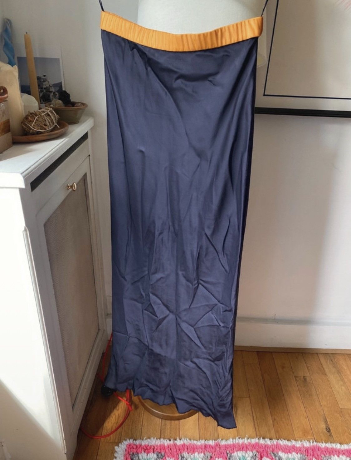 Helmut Lang Helmut Lang dark resin satin slip skirt 840 Size 28" / US 6 / IT 42 - 3 Thumbnail