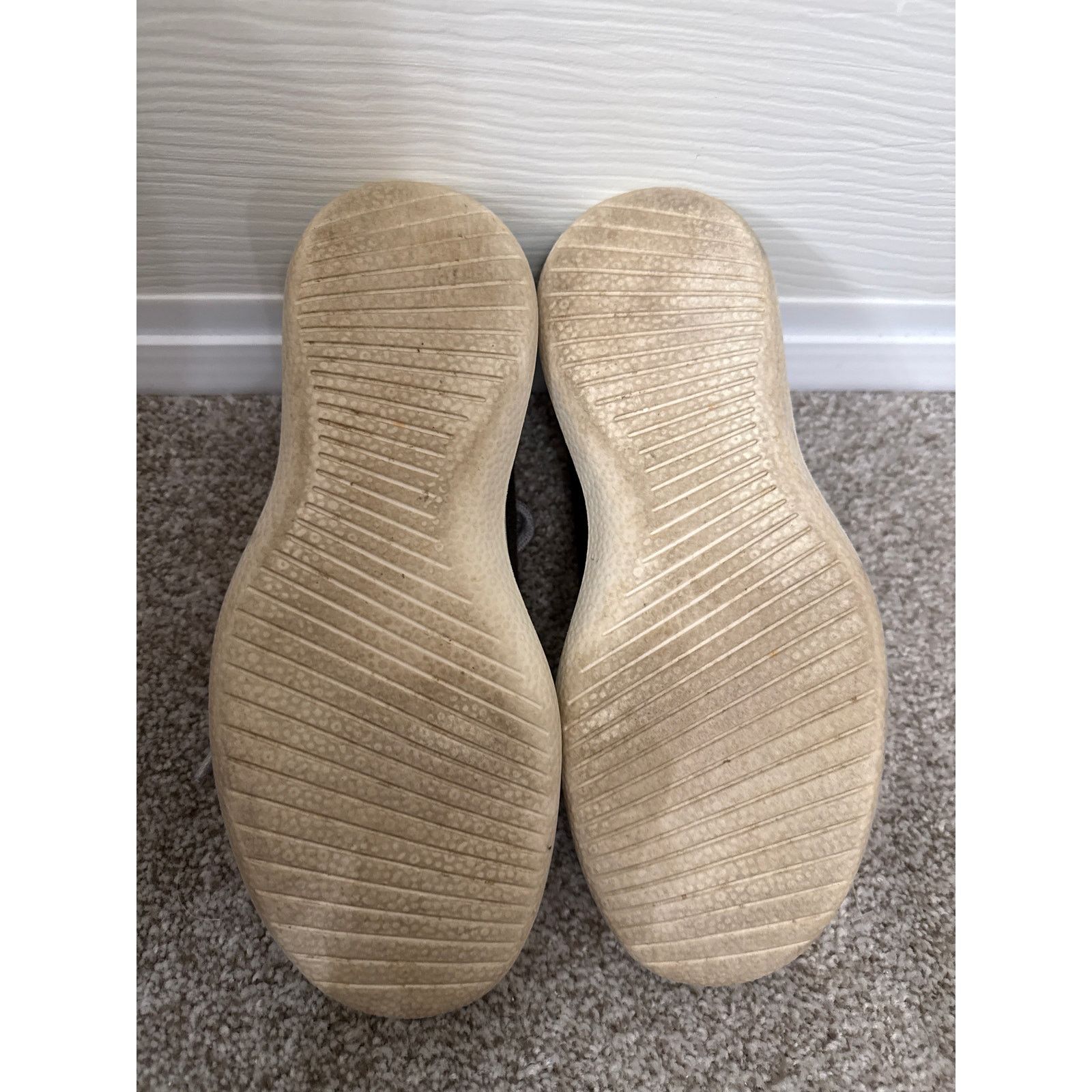 Allbirds Allbirds Womens Color Block Wool Runners Grey Scale,7 Size US 7 / IT 37 - 11 Thumbnail