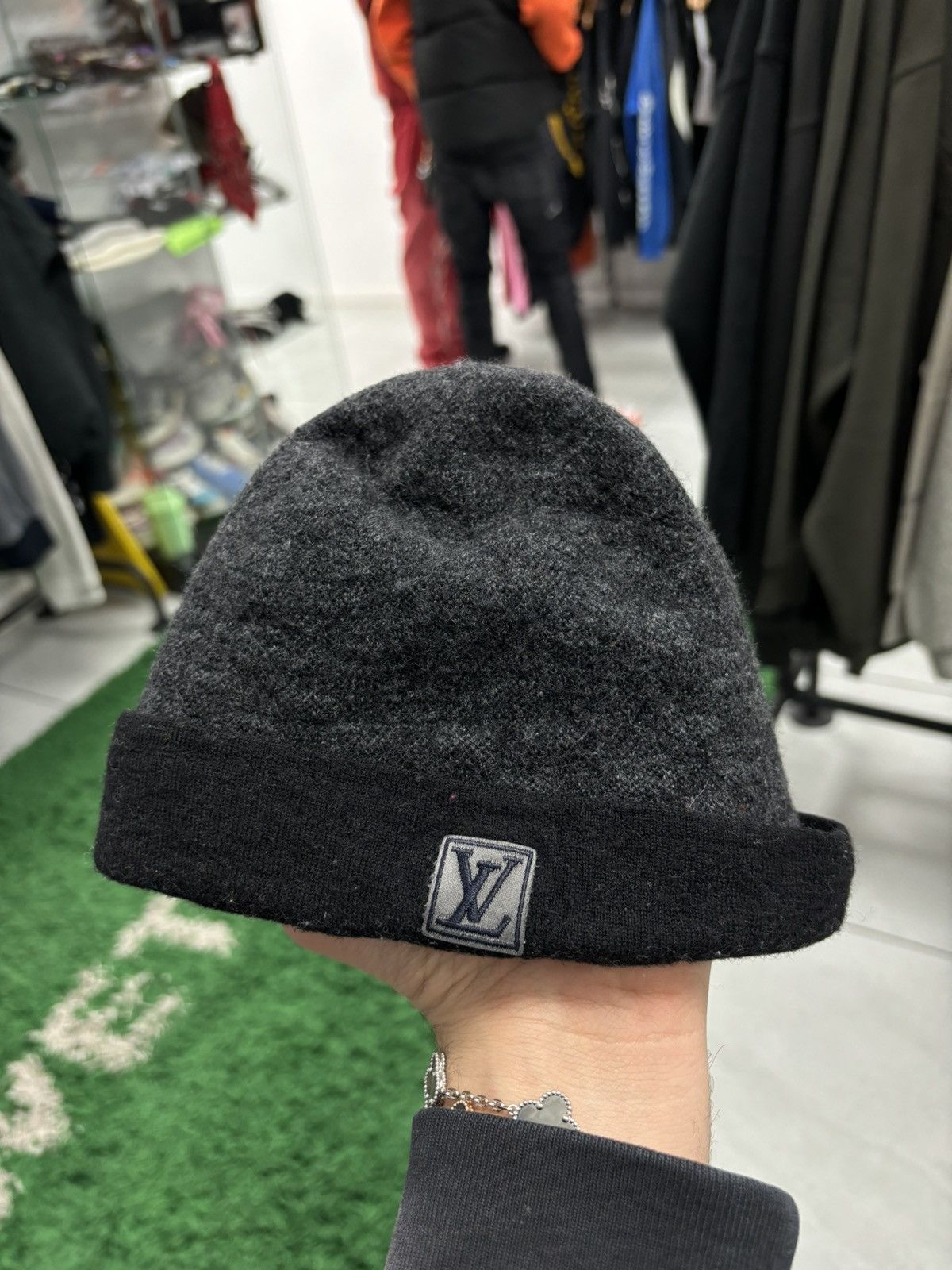 Pre-owned Louis Vuitton Beanie Black