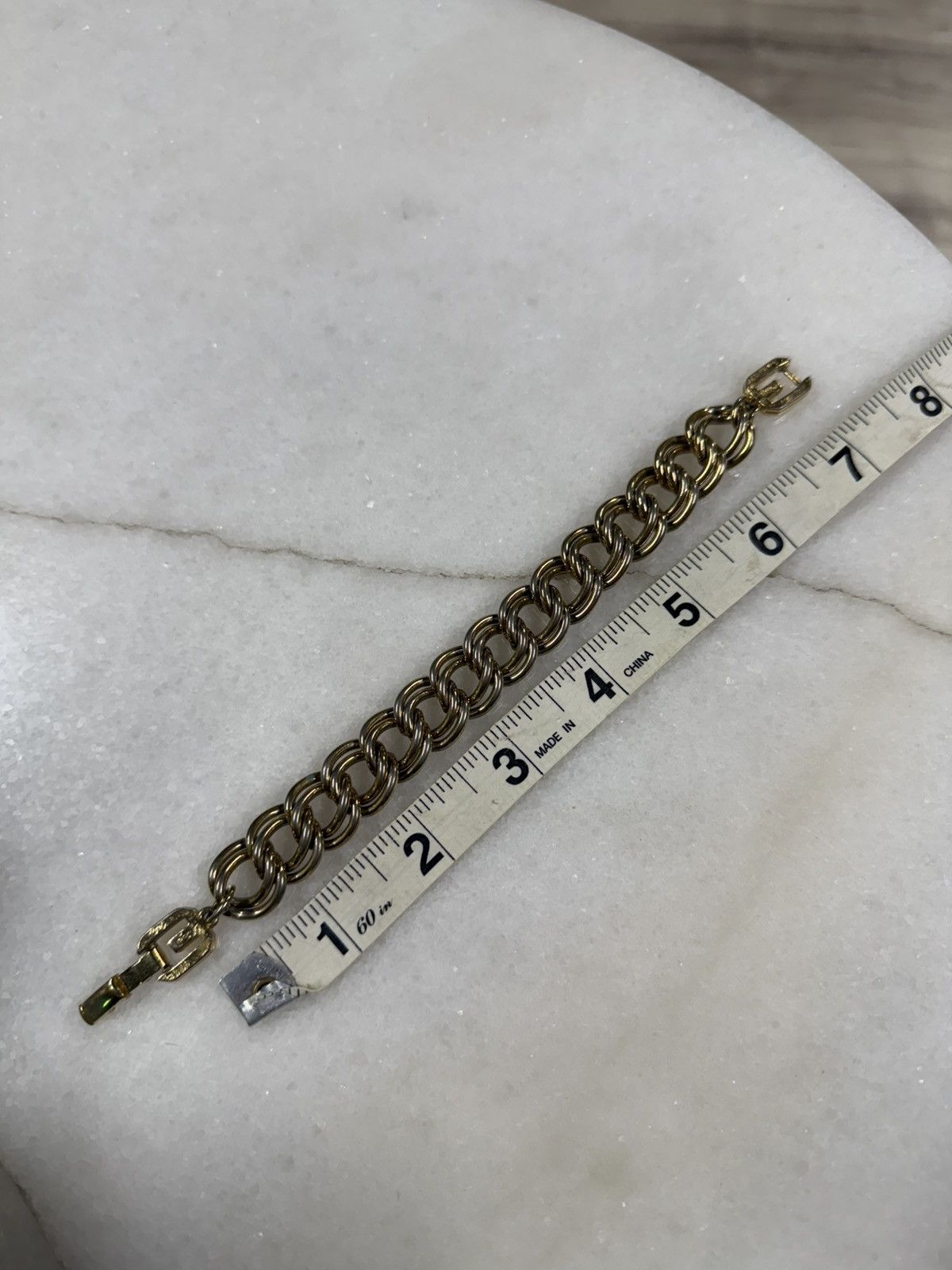 Givenchy Givenchy Interlocking Gold Bracelet Vtg Chain Preowned Size ONE SIZE - 5 Thumbnail