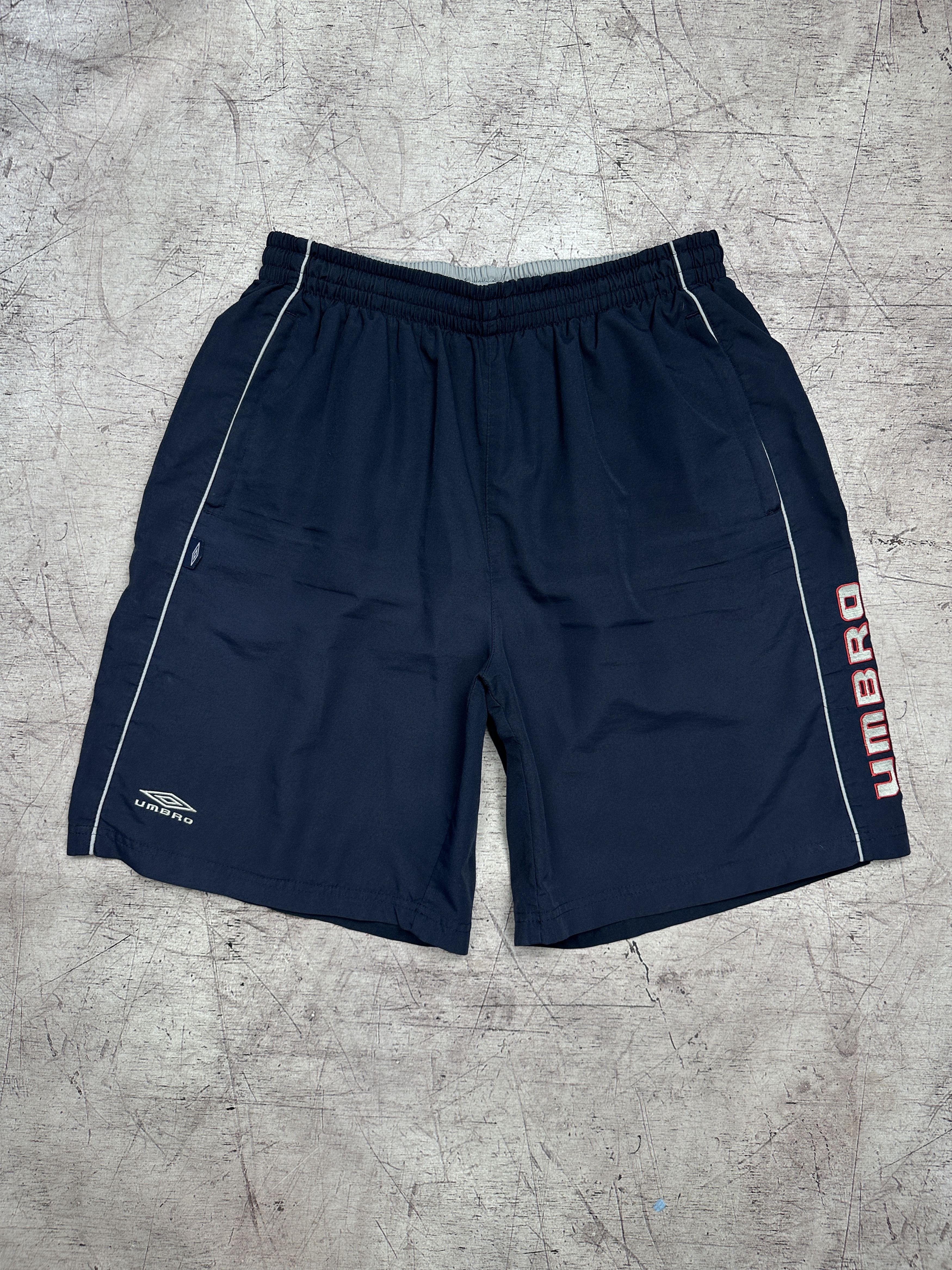 Umbro Umbro Vintage Mens Big Logo Nylon Shorts Size US 36 / EU 52 - 1 Thumbnail
