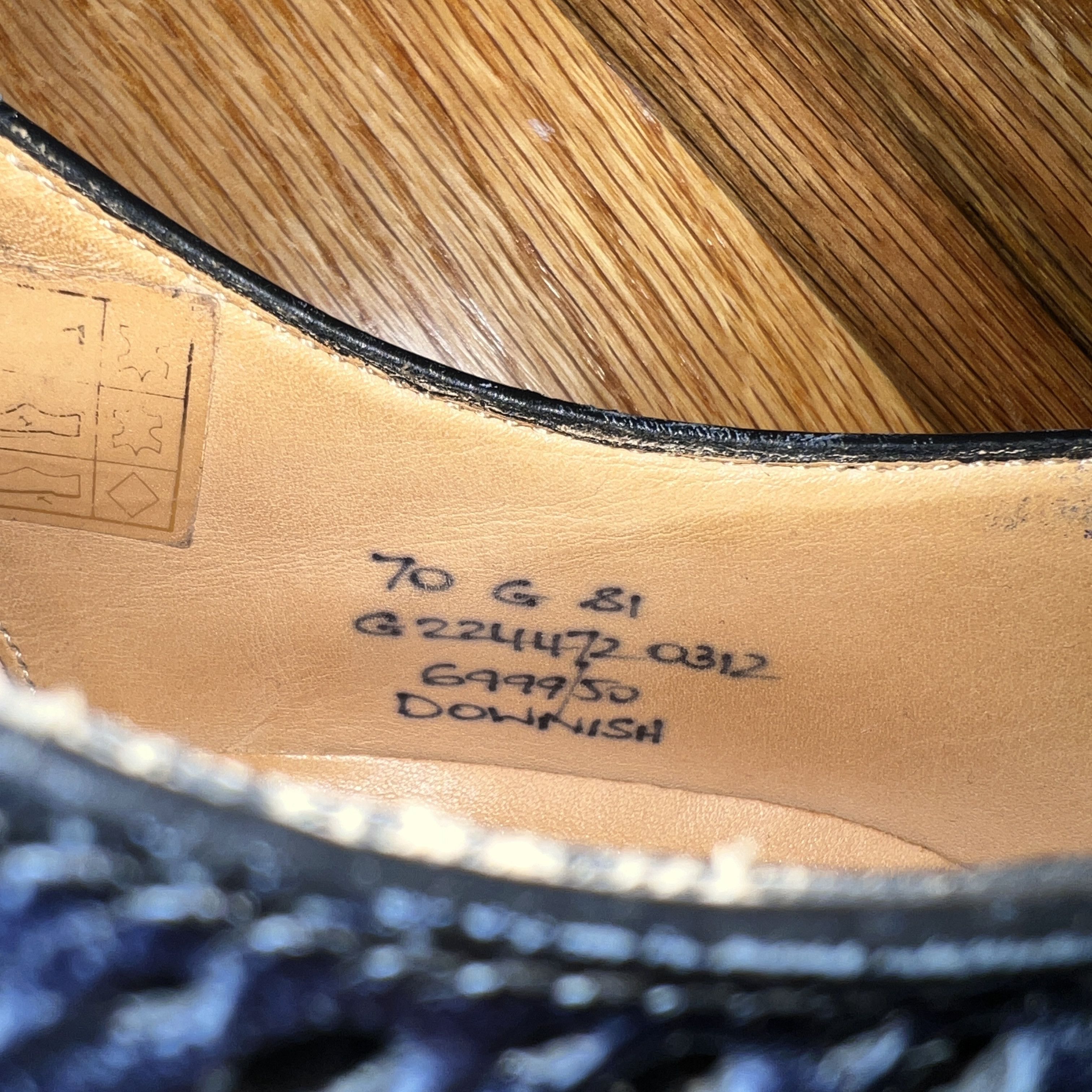 Church's CHURCH'S DOWNISH NAVY FUME RUBBED LEATHER RUBBER SOLE SIZE 8 Size US 8 / EU 41 - 6 Thumbnail