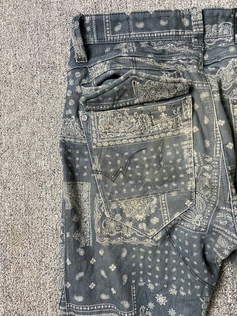 Japanese Brand Fieldcore Cargo Pants with Bandana Pattern (198) Size US 32 / EU 48 - 2 Thumbnail