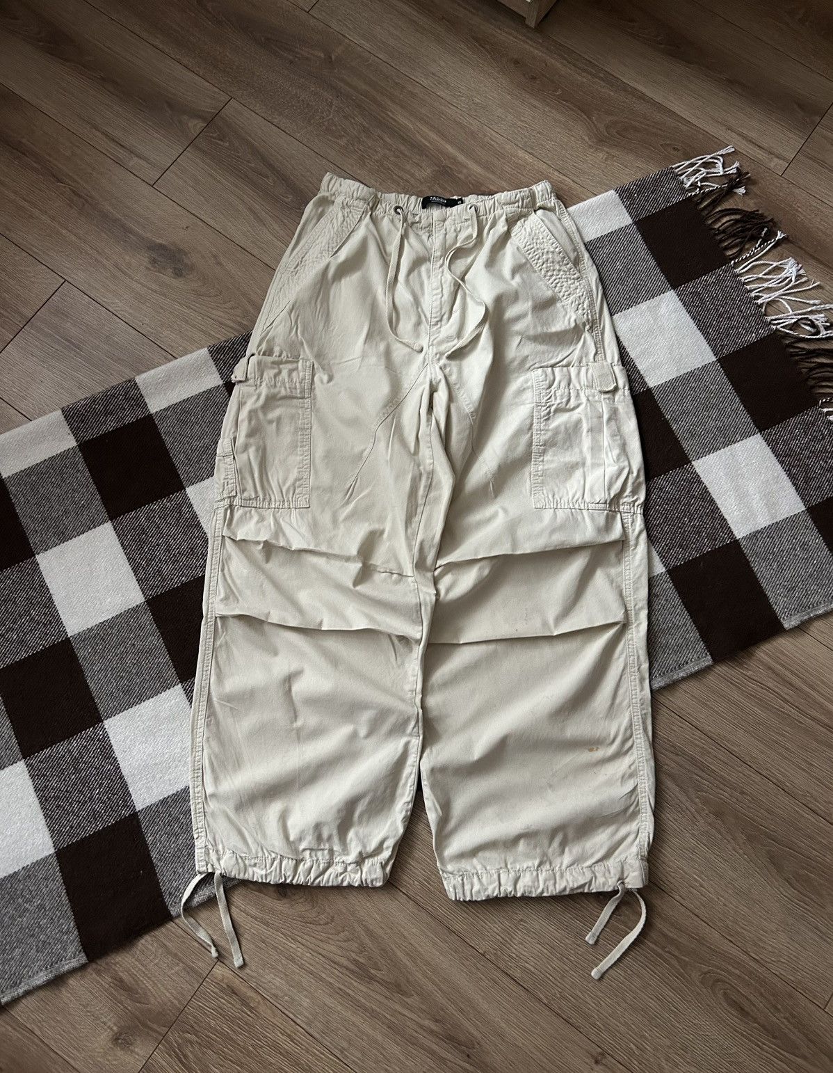Vintage Jaded London parachute y2k pants