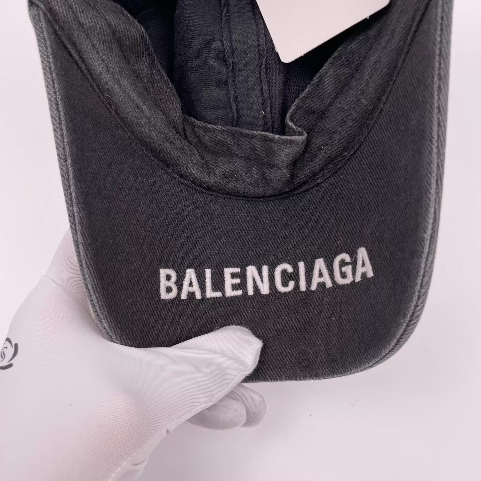 Balenciaga Balenciaga L Hat Size ONE SIZE - 3 Thumbnail