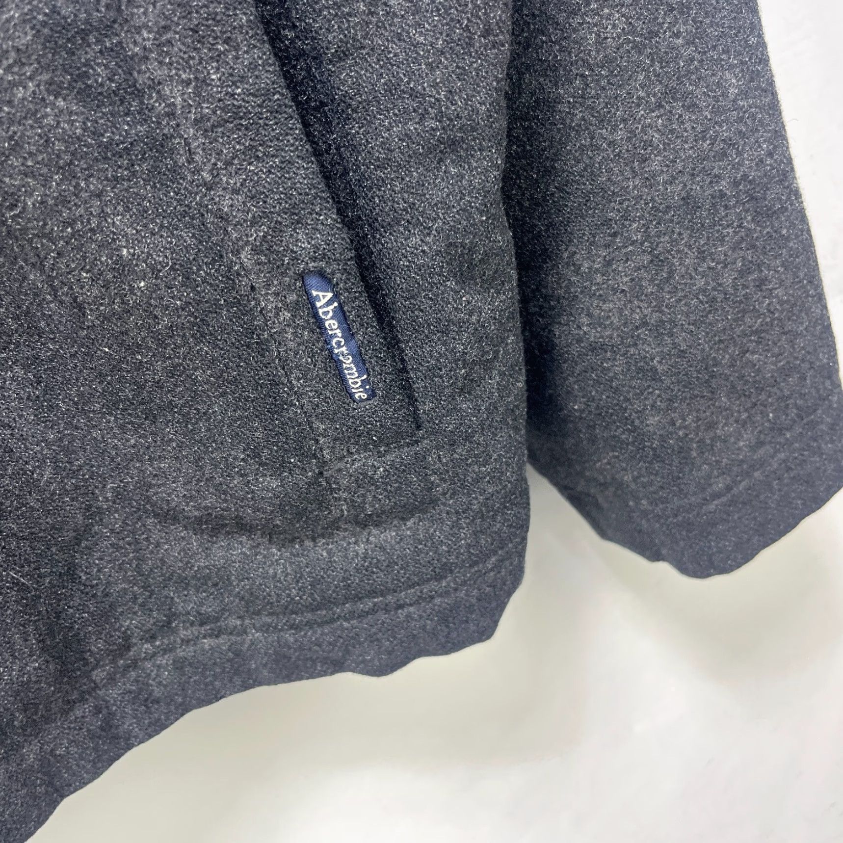 Abercrombie & Fitch VINTAGE Abercrombie & Fitch Men’s Gray Wool Blend Full Zip Jacket Coat L Large Gray Regular Wool Jacket Full Zip Pea Coat Western Casual Mens Size US L / EU 52-54 / 3 - 4 Thumbnail