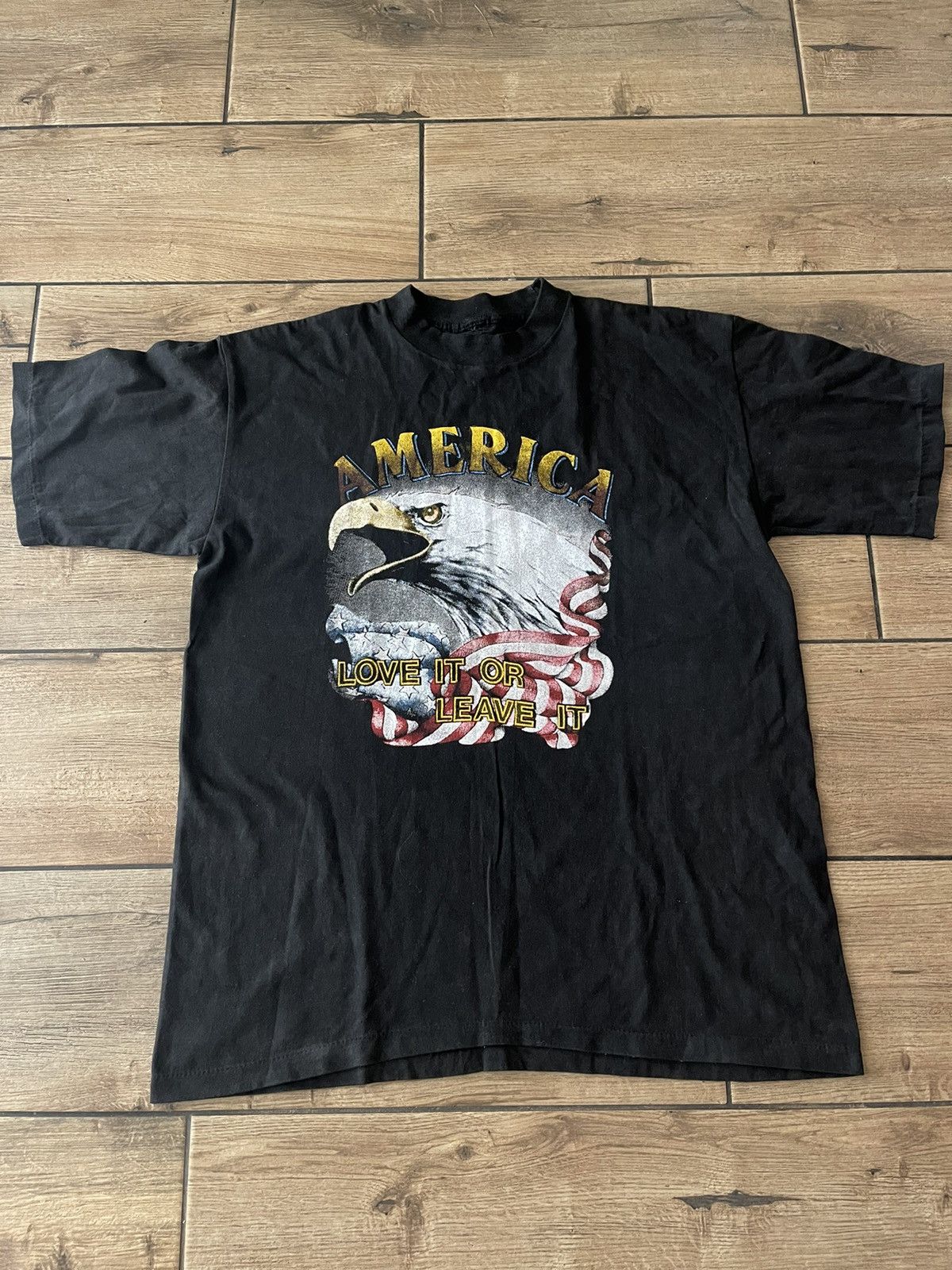 Vintage Vintage tee america love it or leave it 90s Size US L / EU 52-54 / 3 - 1 Thumbnail