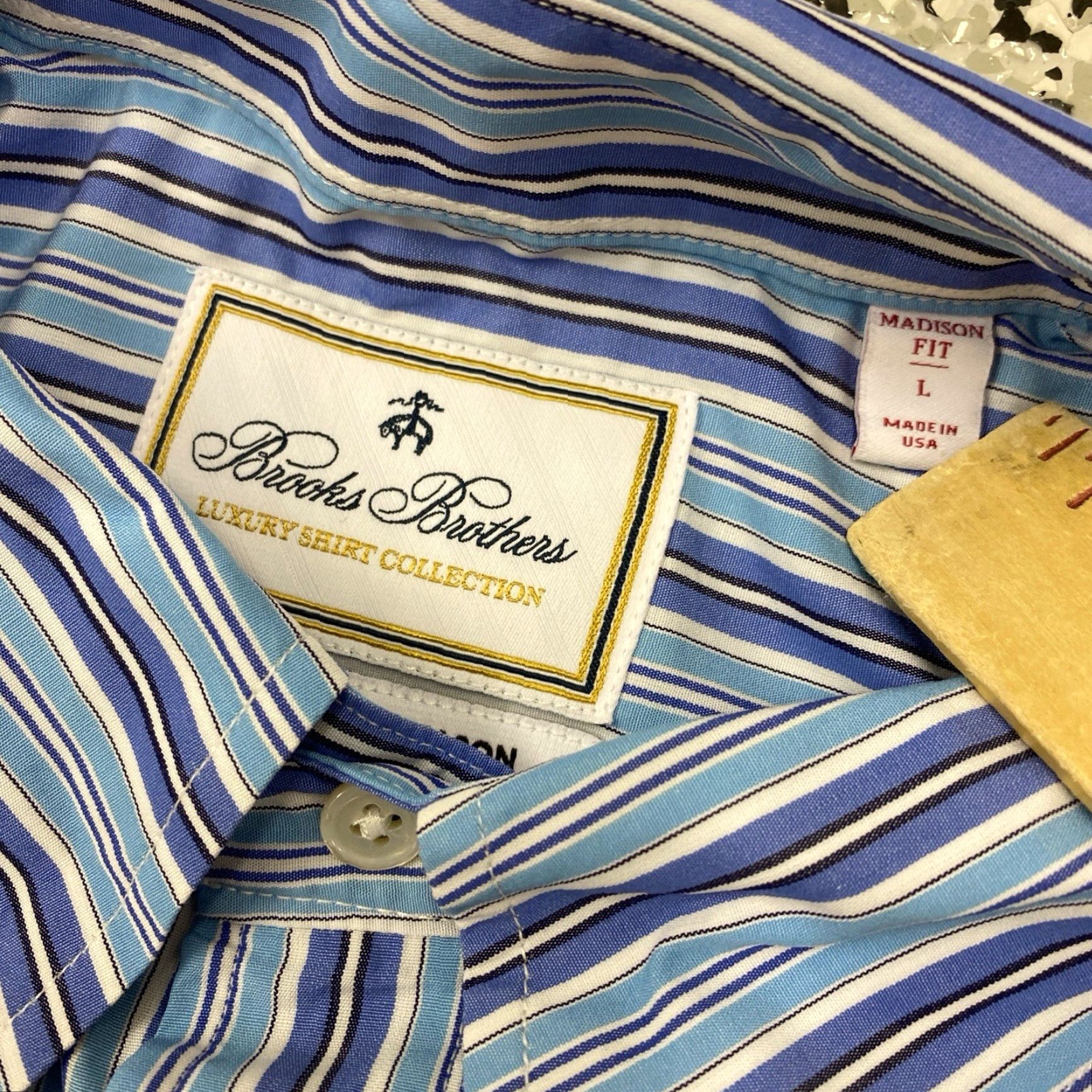 Brooks Brothers Brooks Brothers Mens Dress Shirt L White Stripe 16 Spread Collar Slim Long Sleeve Button Non Iron 100% Cotton Woven in Italy Size US L / EU 52-54 / 3 - 2 Thumbnail