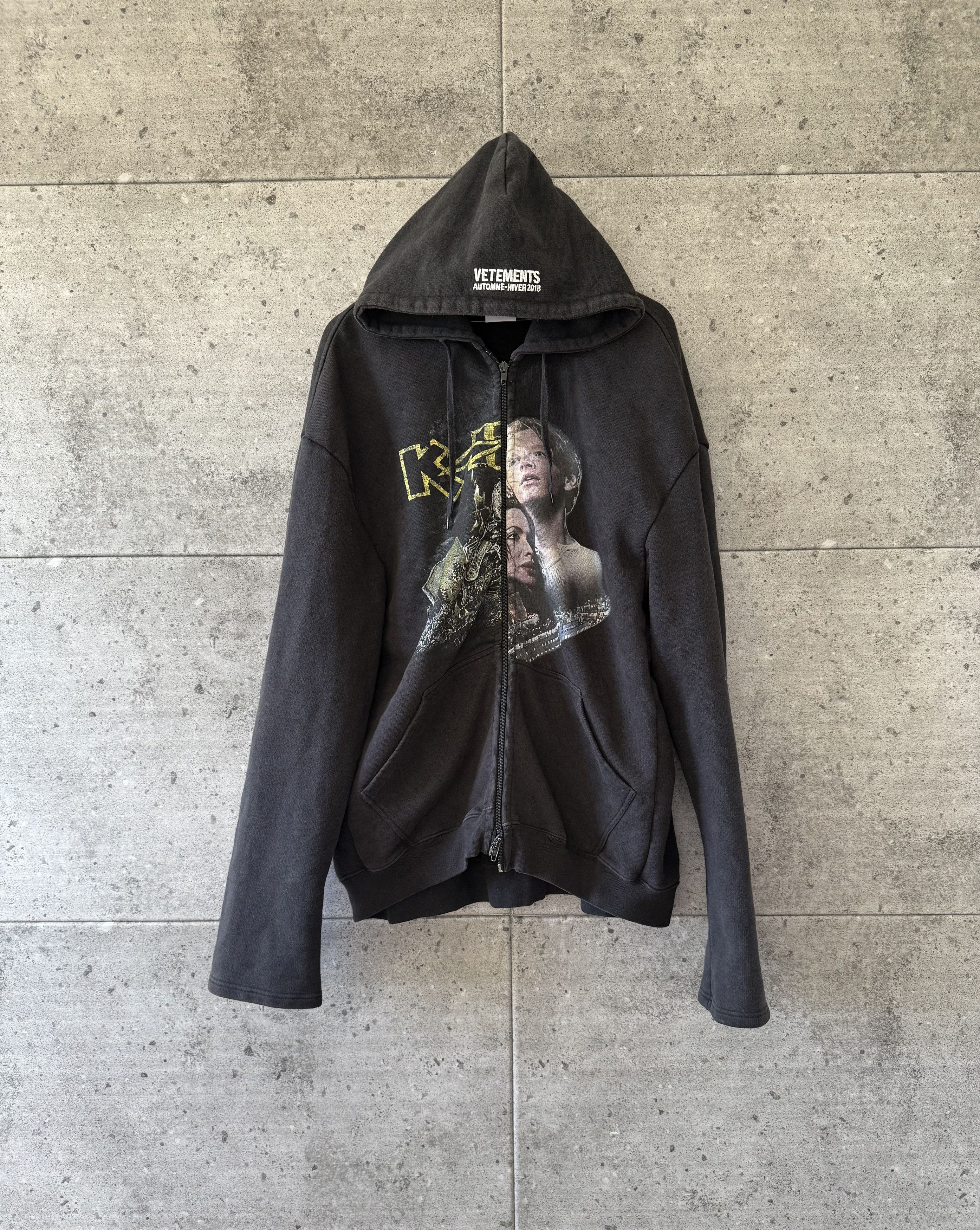 Vetements VENTEMENTS KISS/TITANIC ZIP HOODIE | Grailed