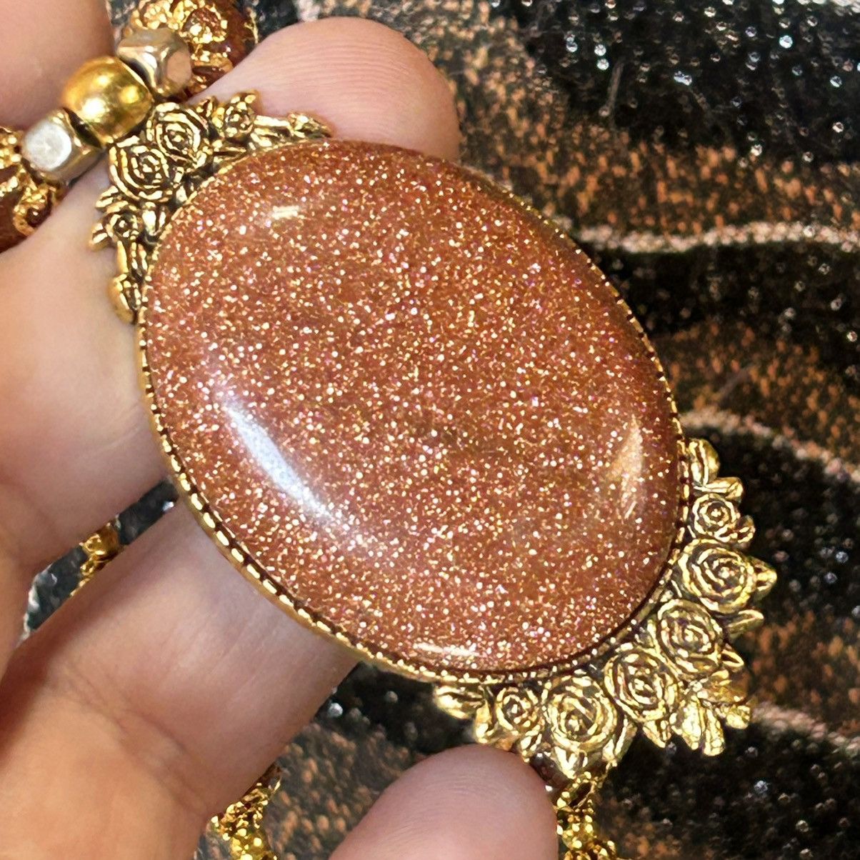 Handmade Handcrafted elegant goldstone cameo framed bead necklace Size ONE SIZE - 6 Thumbnail