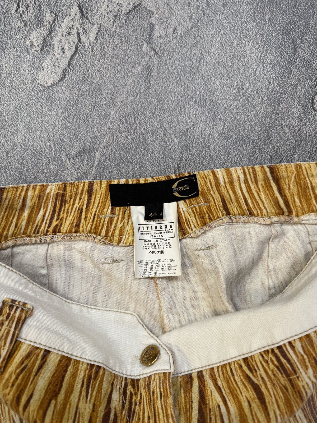Just Cavalli 00s Just Cavalli Mozaic Over Printed Denim Jeans Size 30" / US 8 / IT 44 - 13 Thumbnail