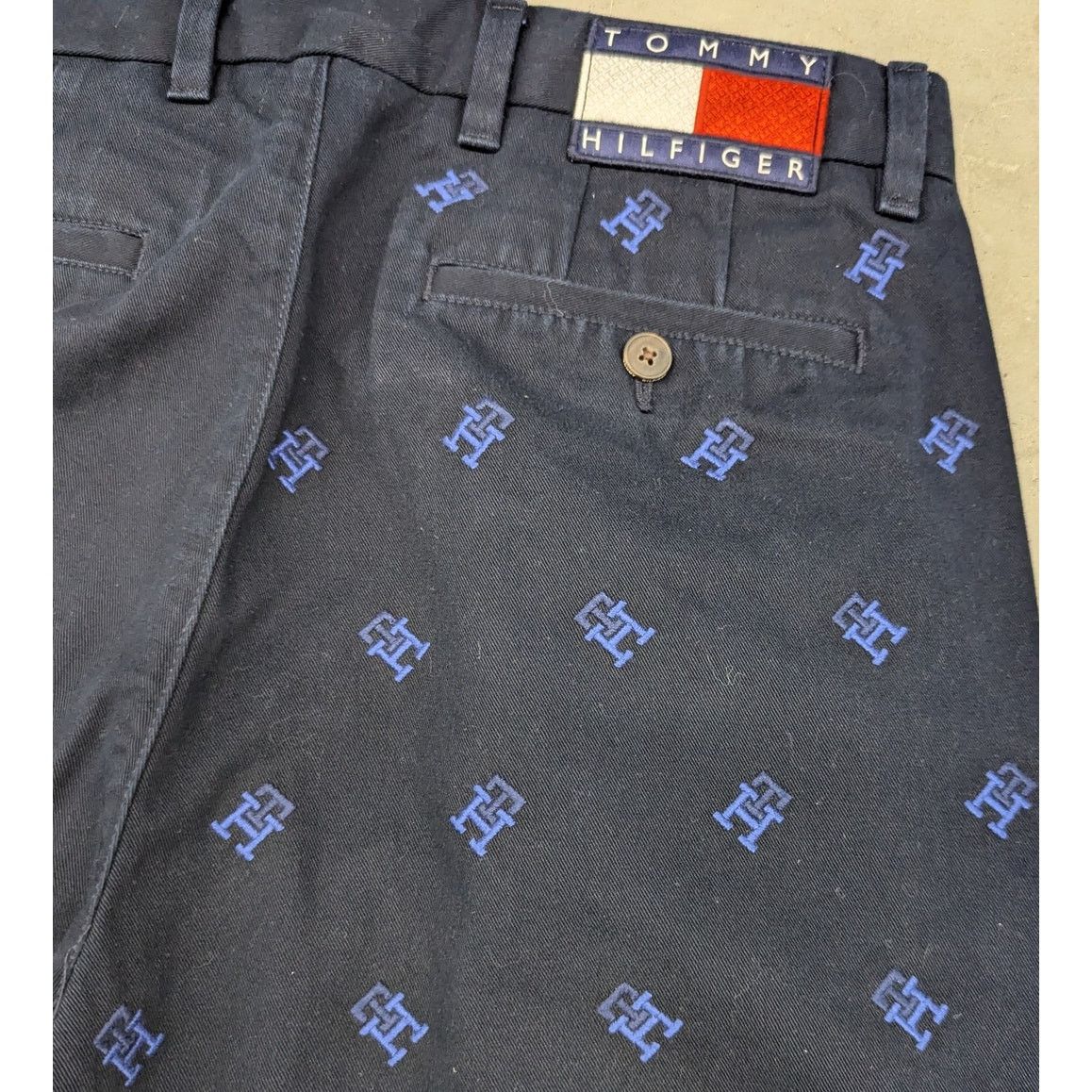 Tommy Hilfiger × Tommy Jeans Tommy Hilfiger Jeans x Anthony Ramos Monogram Chino Pants Size US 32 / EU 48 - 2 Thumbnail