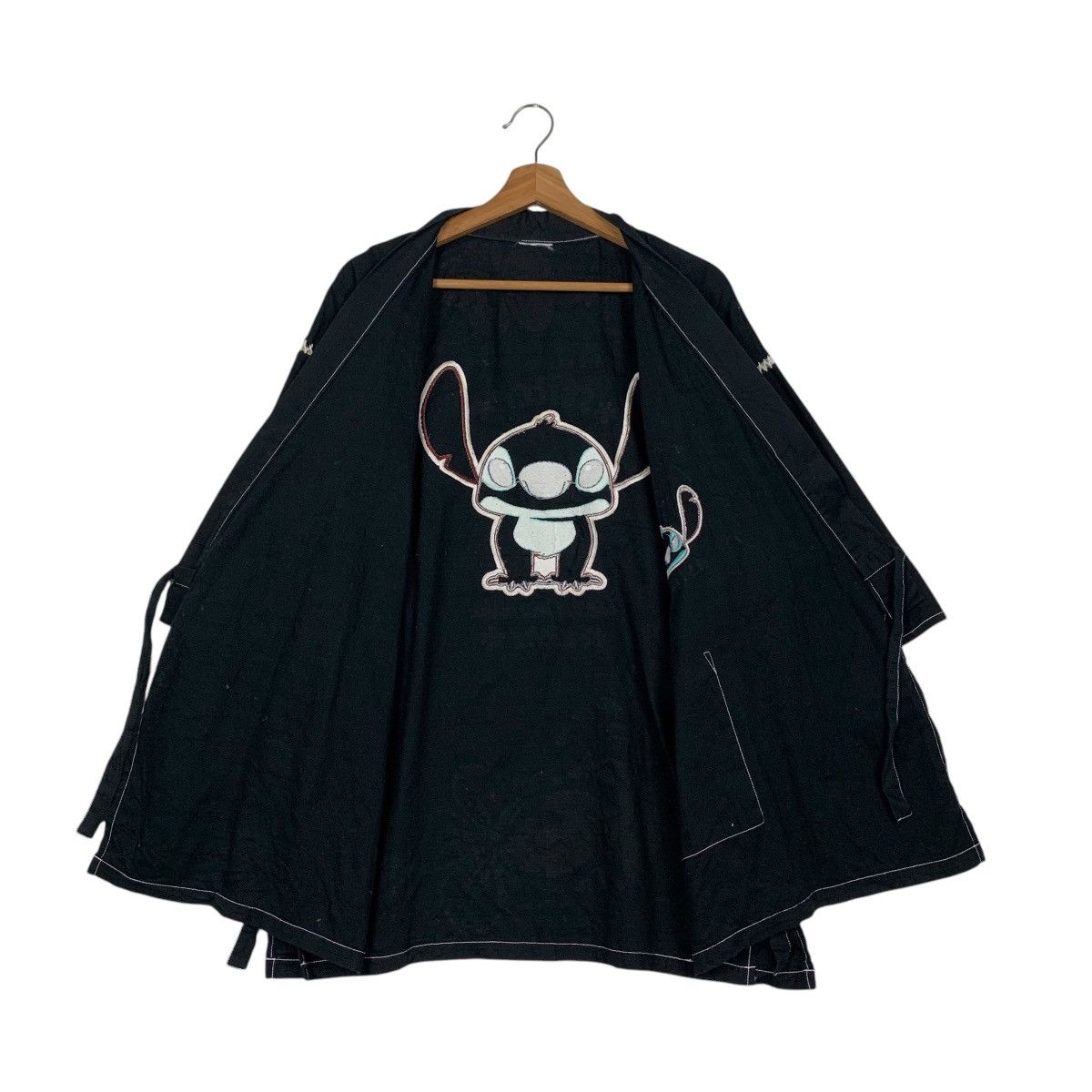 Japanese Brand LILO & STITCH Aloha Big Logo Graphics Kimono #2330-C104 Size US L / EU 52-54 / 3 - 12 Thumbnail