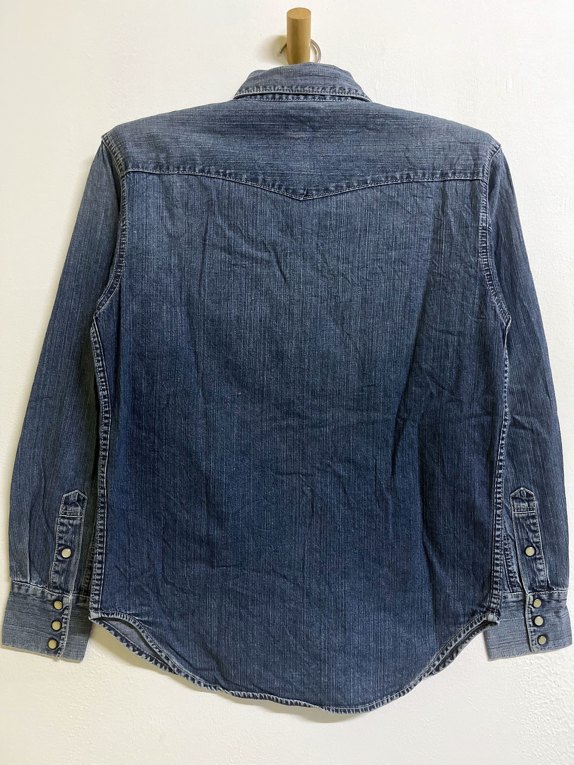 Levi's Vintage Clothing Vintage Levis Red Tab Light Denim Snap Button Shirt Size US M / EU 48-50 / 2 - 4 Thumbnail