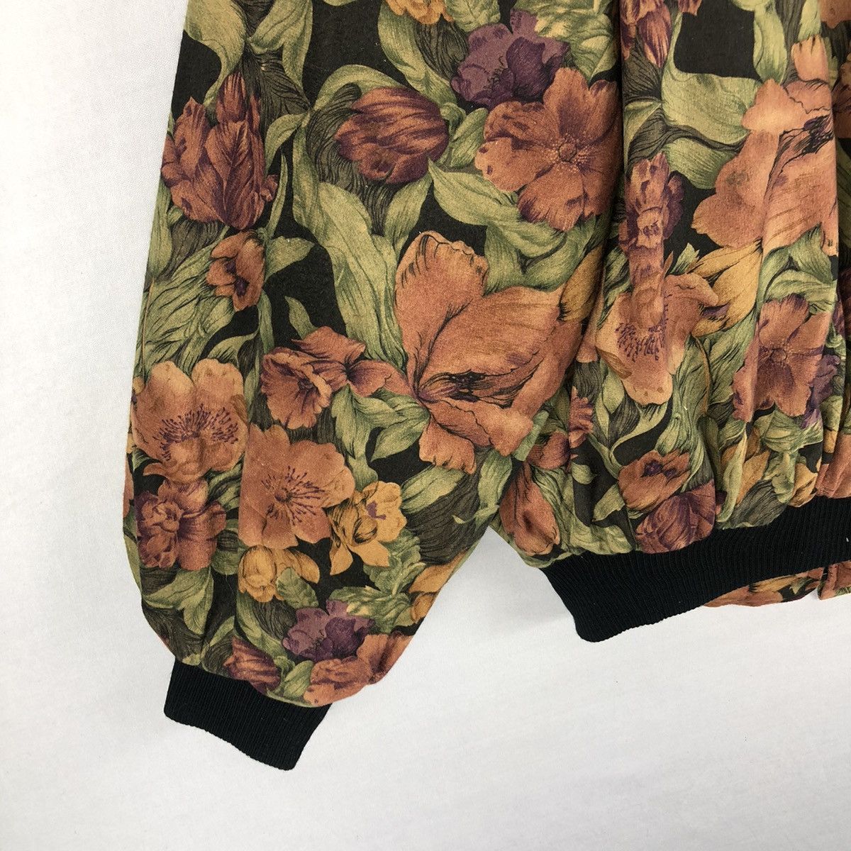 Vintage Vintage 80's Fullprint Flora Quilted Lining Bomber Jacket Size M / US 6-8 / IT 42-44 - 6 Thumbnail