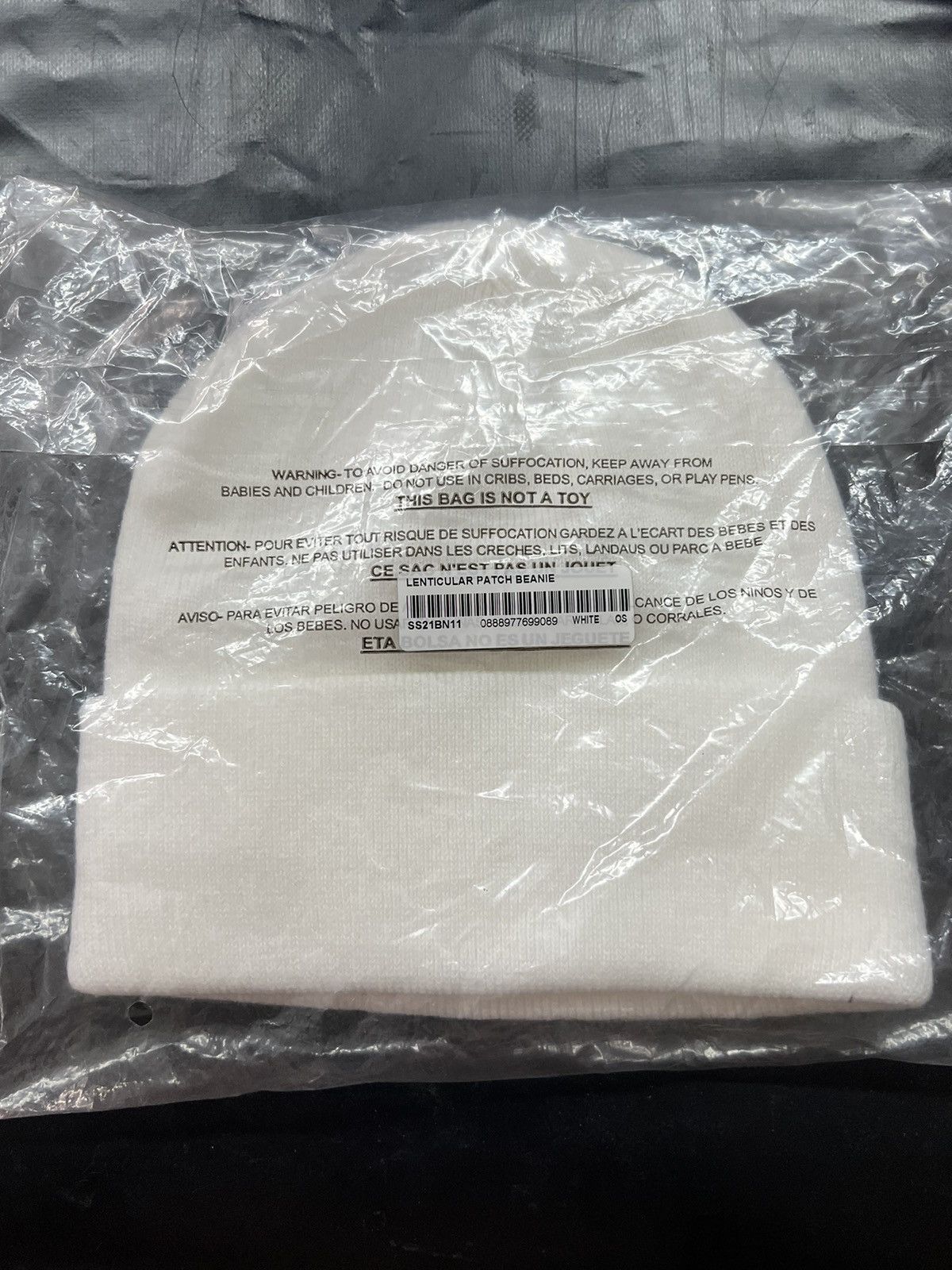 Supreme DS Supreme Lenticular Patch White Beanie FTP BAPE FOG KITH Size ONE SIZE - 4 Thumbnail