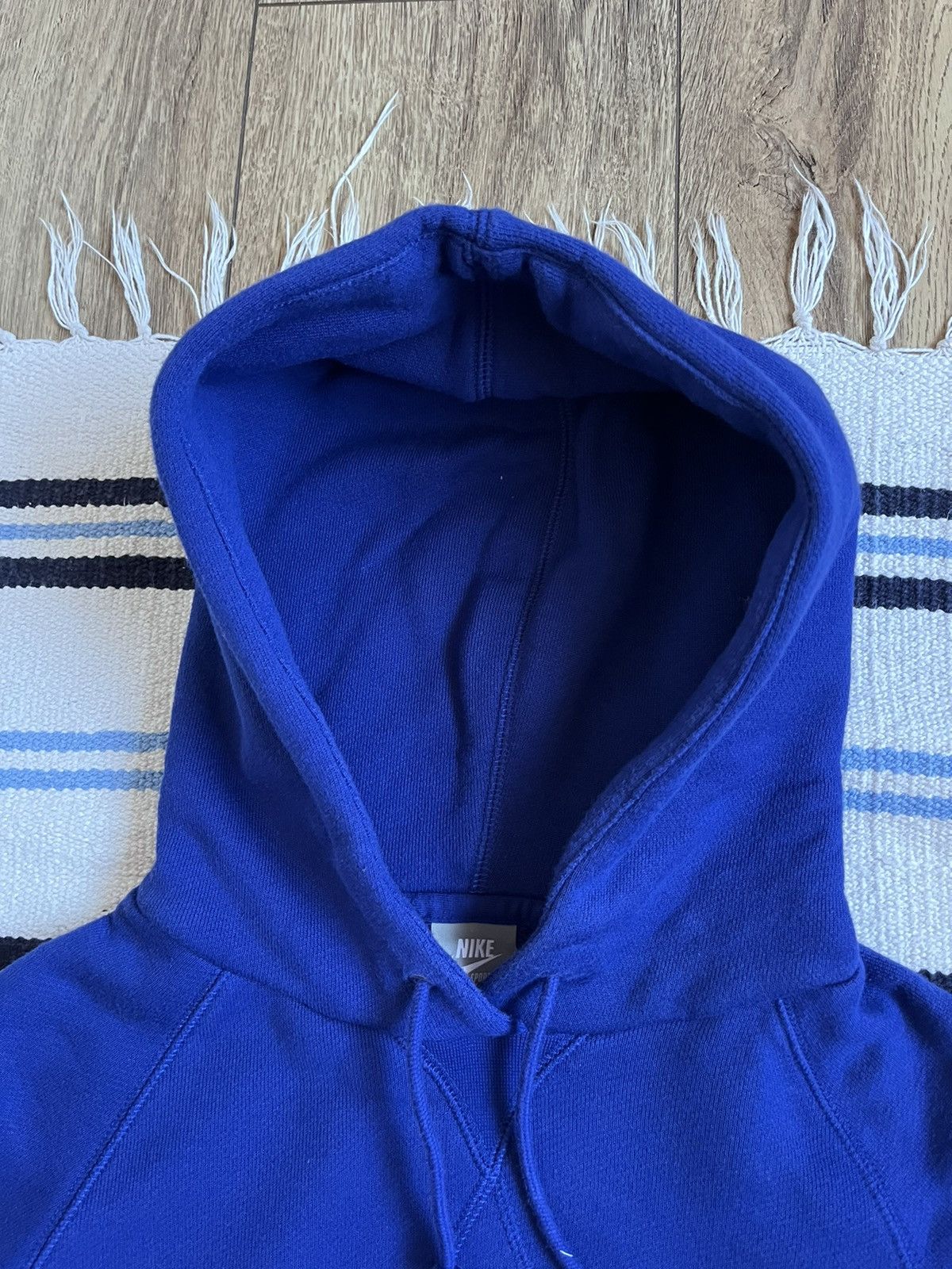 Nike Vintage Nike Y2K Blue Cotton Hoodie Big Velour Logo Size M Size US M / EU 48-50 / 2 - 2 Thumbnail