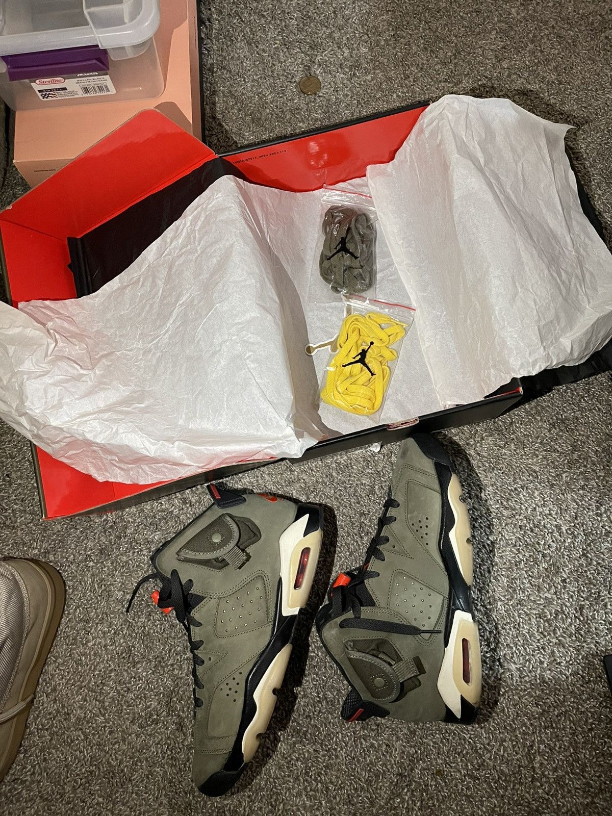 Jordan Brand Travis Scott Cactus Jack Jordan 6s Size US 7 / EU 40 - 6 Thumbnail