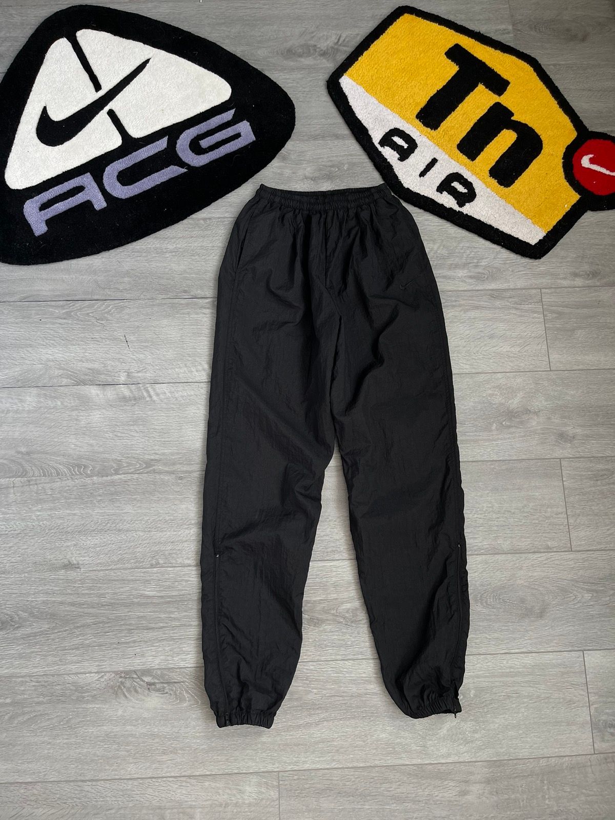 Pre-owned Nike X Vintage Nike Track Pants Nylon Drill Y2k Style Swoosh Hype In Black