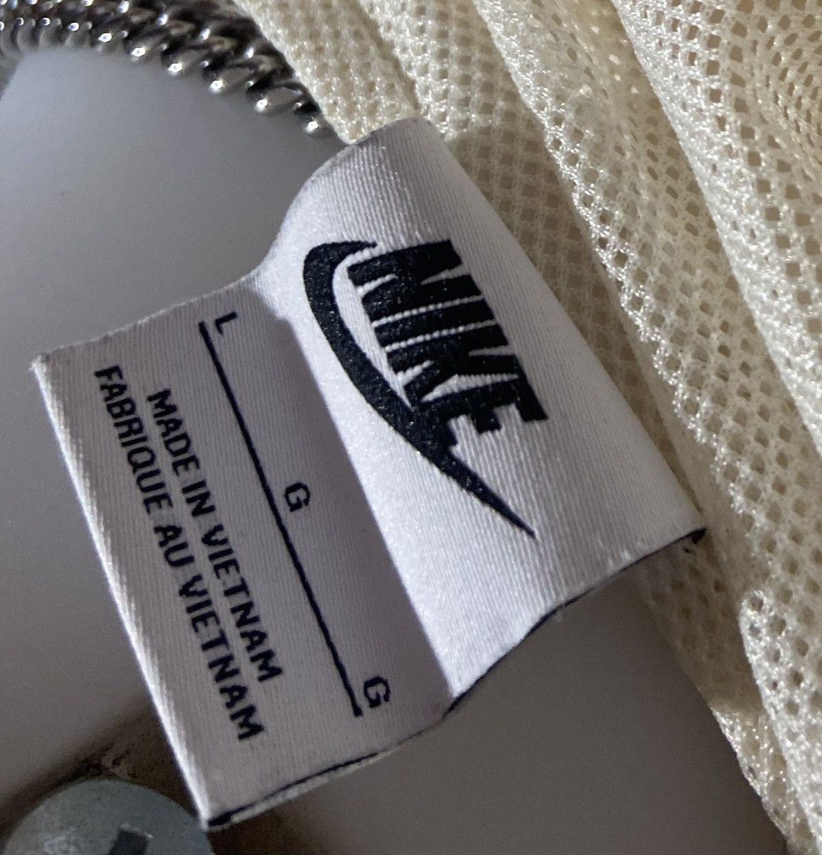 Nike Off white colored Nike Windbreaker L Size US L / EU 52-54 / 3 - 4 Thumbnail