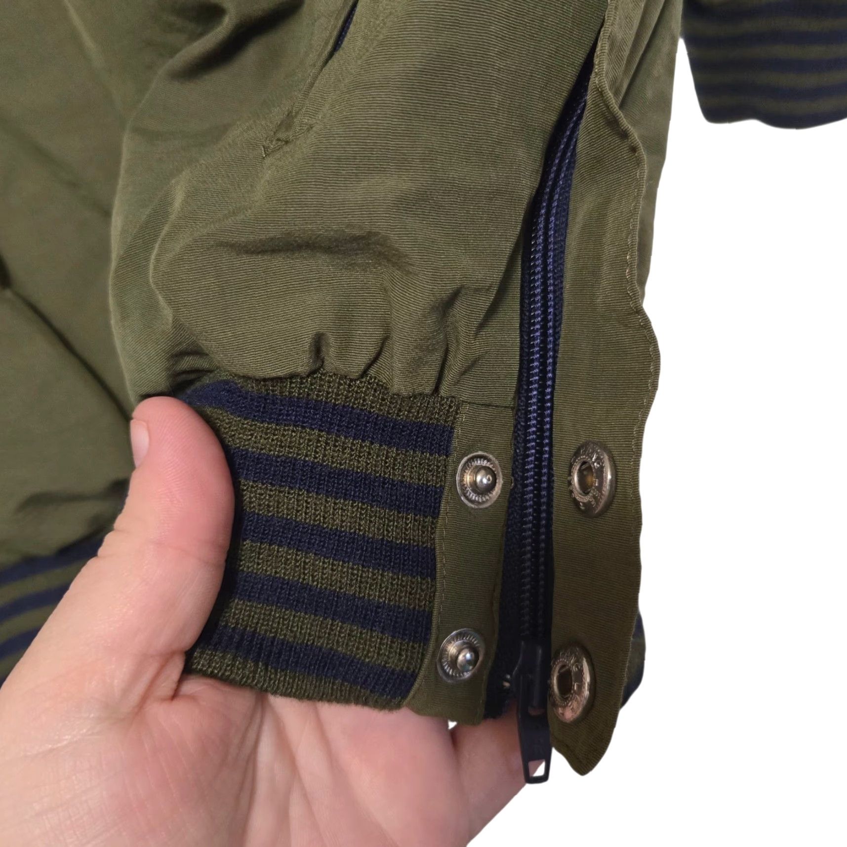 Olive VINTAGE Izod Club Jacket Mens M Olive Green Anorak Style Breweriana Light Weight Hooded Mid-Length Spring Fall Winter | Green | Regular Fit Size US M / EU 48-50 / 2 - 5 Thumbnail