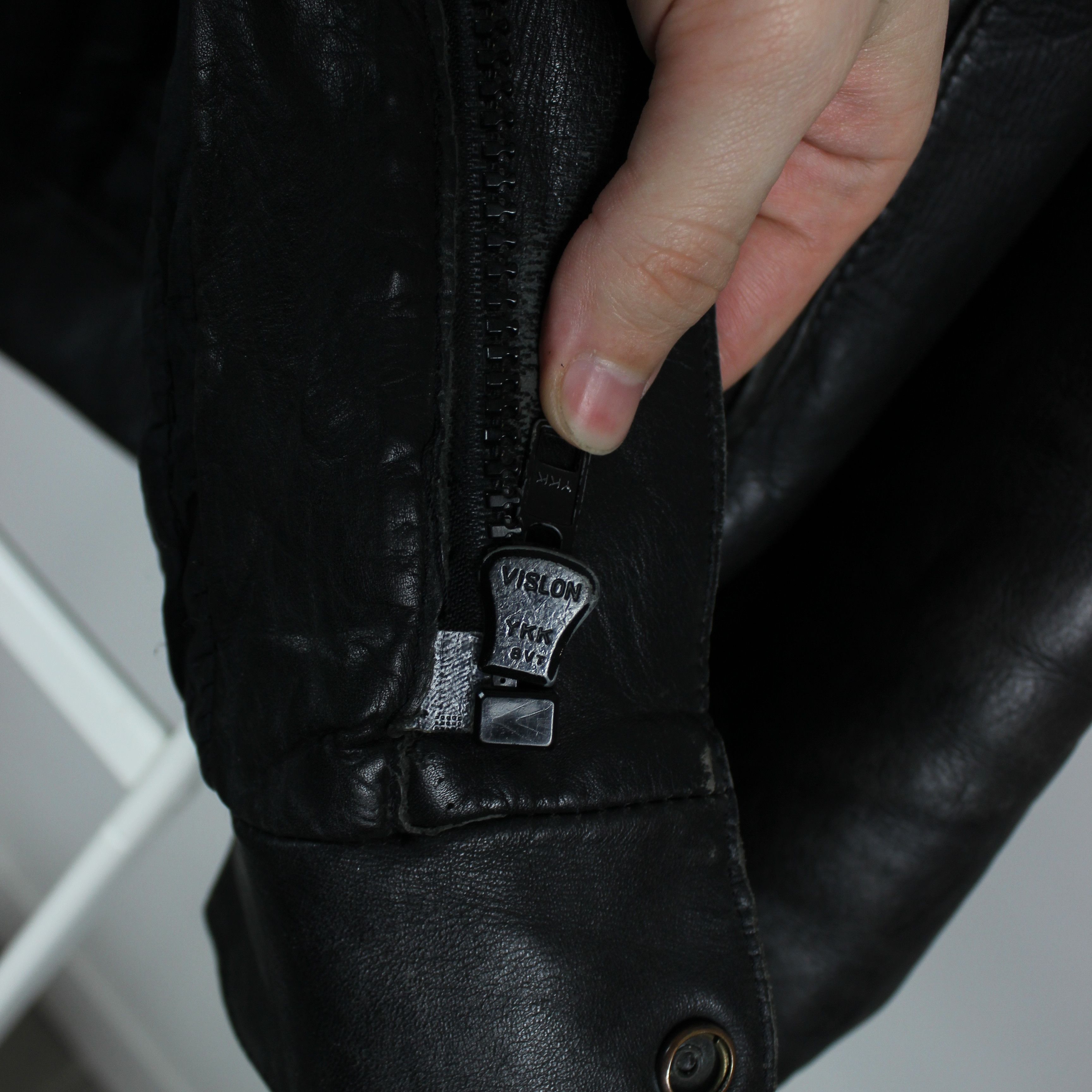 Vintage B52 pilot leather jacket heavy black S Size US S / EU 44-46 / 1 - 5 Thumbnail