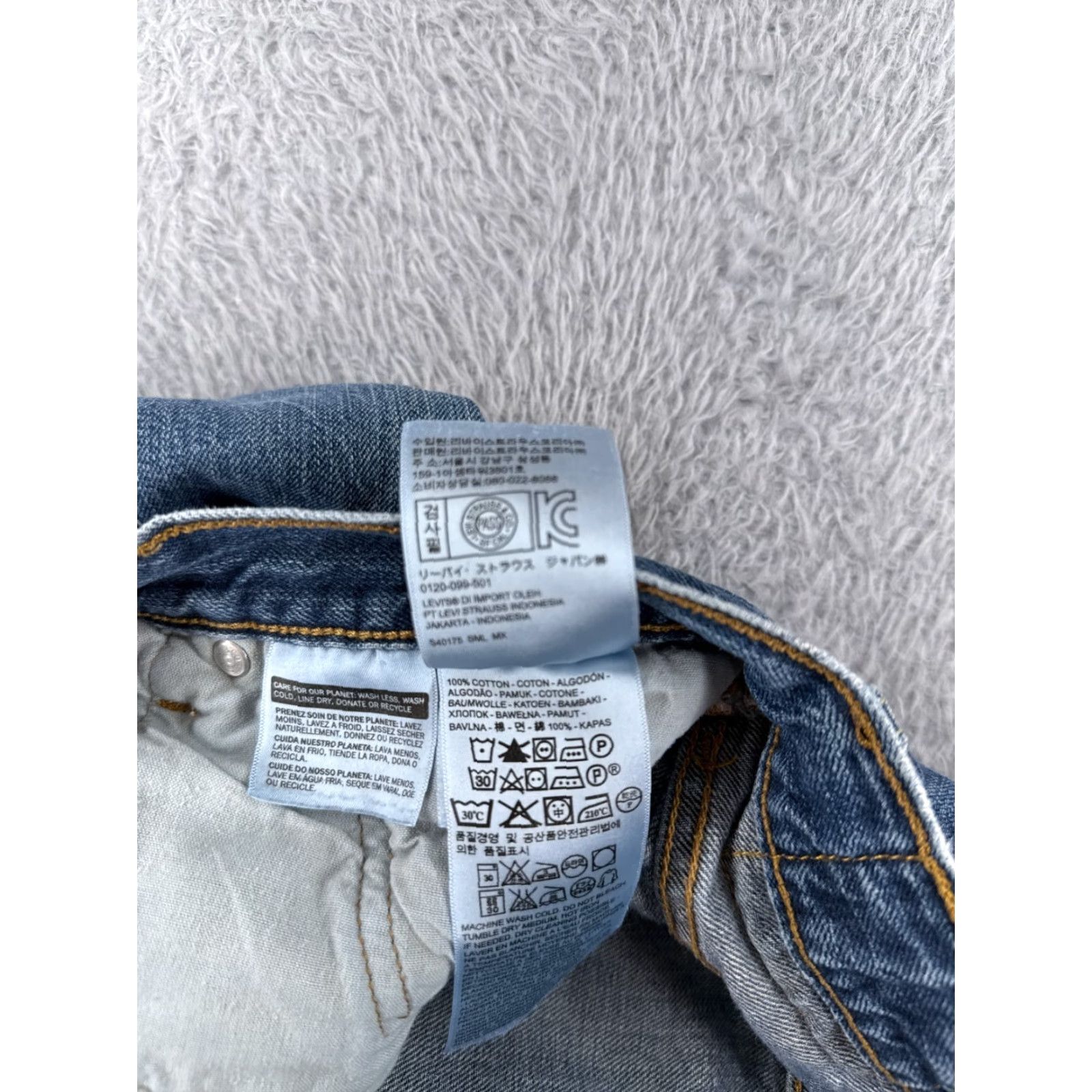 Levi's Levi's 501 Jeans Adult 30 Blue Distressed Cotton Button Fly Straight Regular 30x28 90s Mens Size US 30 / EU 46 - 7 Thumbnail