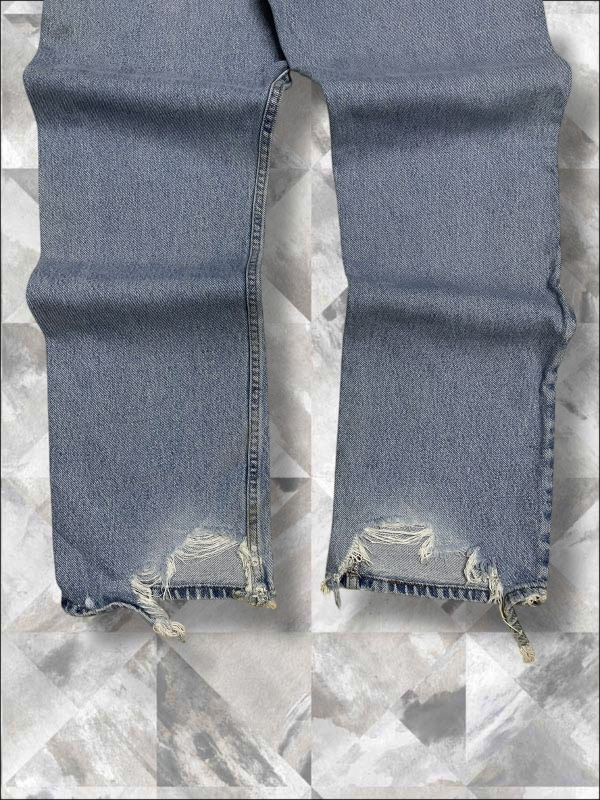 Levi's Vintage Clothing Vintage Designer Levis 505 Distressed Cloud Blue Denim Size US 30 / EU 46 - 10 Thumbnail