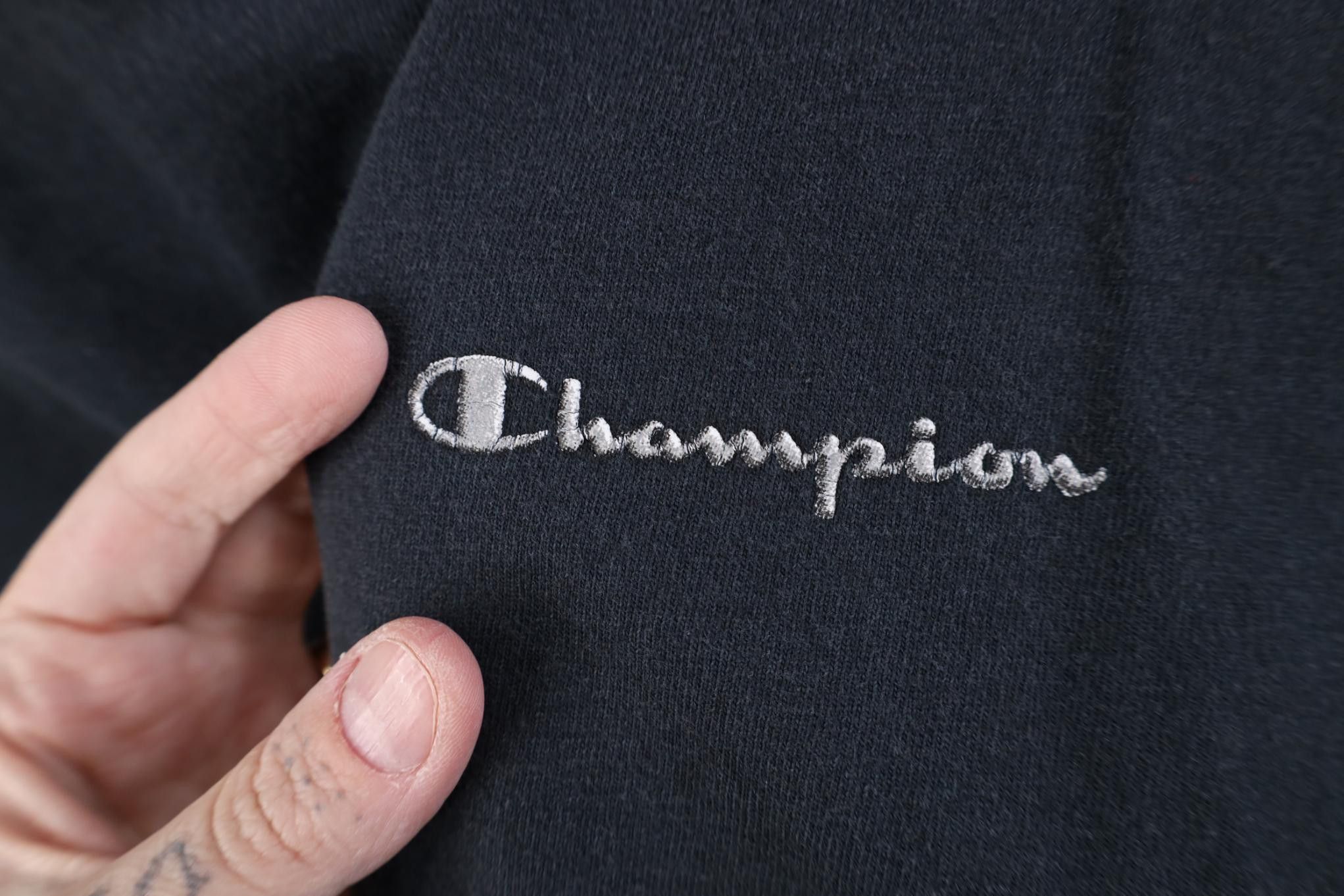 Champion Vintage 90s Y2K Champion Spell Out T-Shirt Black Cotton Size US M / EU 48-50 / 2 - 4 Thumbnail