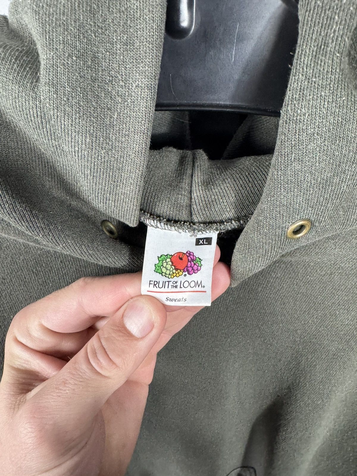 Fruit Of The Loom Vintage Fruit of the Loom Hoodie XL Faded Blank Pullover Size US XL / EU 56 / 4 - 6 Thumbnail
