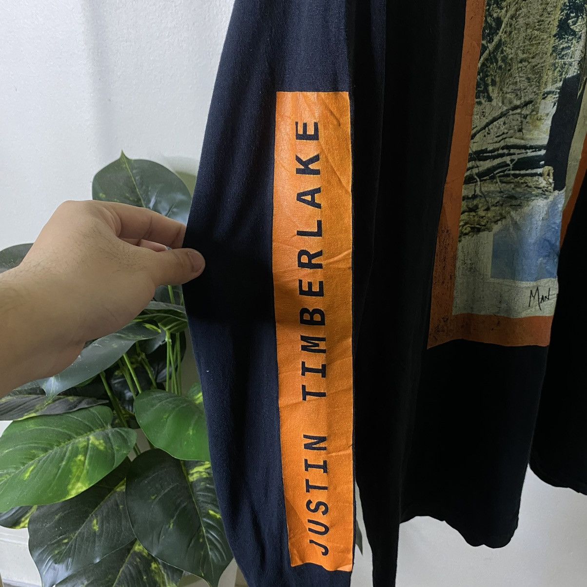Band Tees 2018 Justin Timberlake Man In The Woods Album Promo LS Tee Size US L / EU 52-54 / 3 - 3 Thumbnail