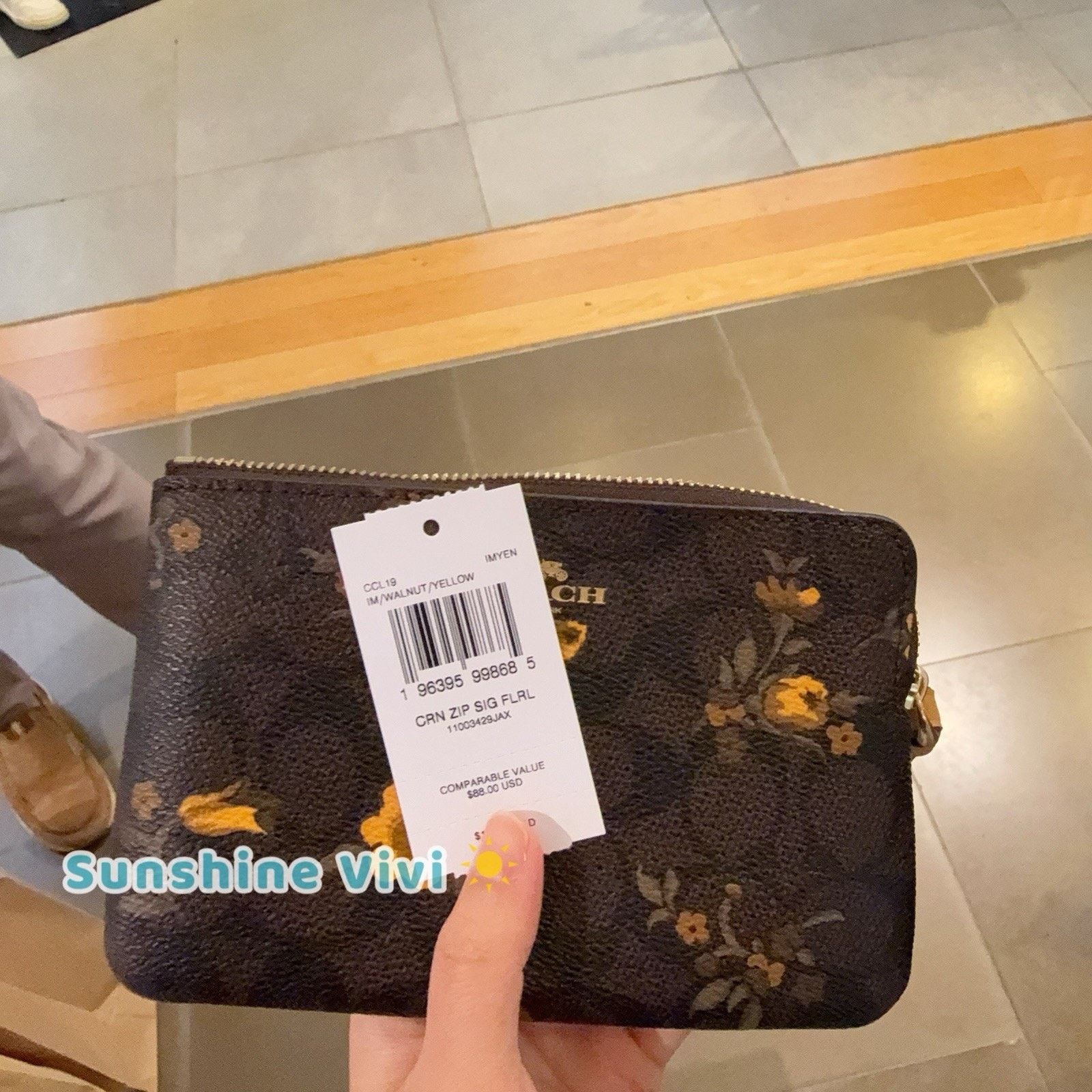 Coach NWT Coach Corner Zip Wristlet Floral CCL19 Walnut/Yellow Size ONE SIZE - 3 Thumbnail