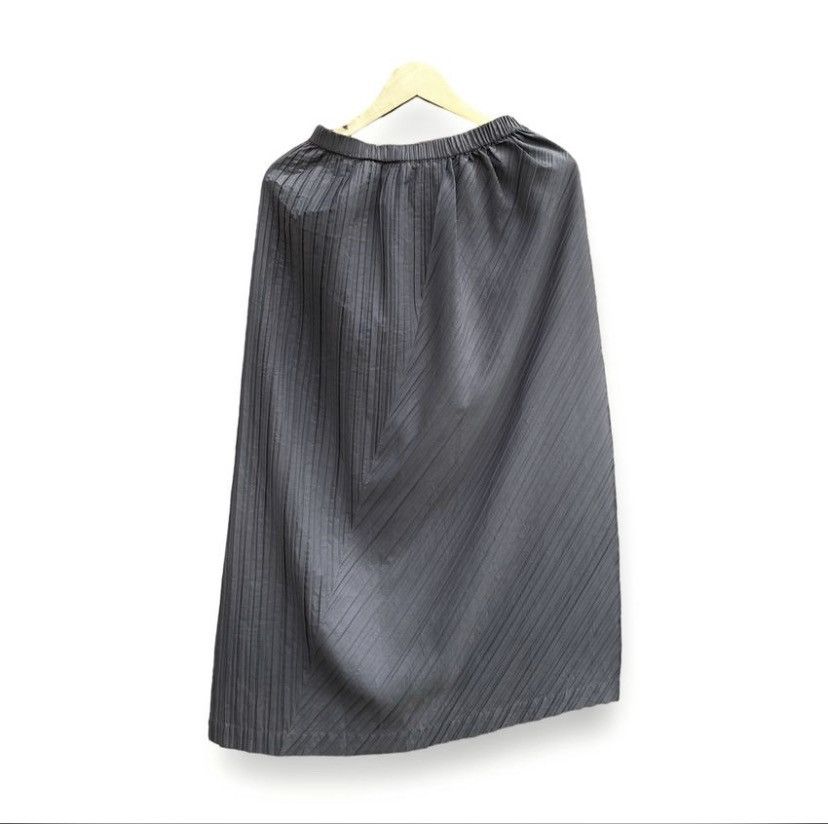 Issey Miyake Issey miyakr asymetric skirt Size 30" / US 8 / IT 44 - 3 Thumbnail