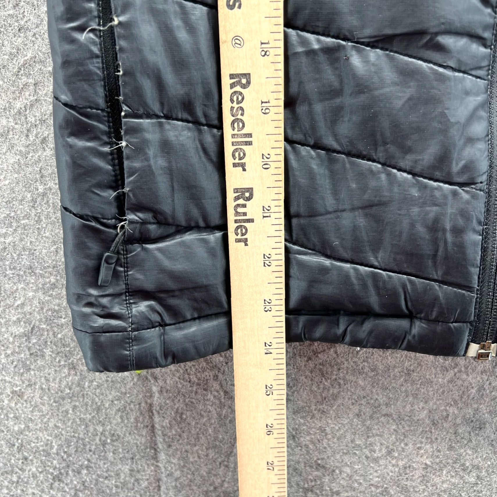 Marmot Marmot Puffer Vest Men S Black Full Zip Quilted Down 800 Vintage? No - (Content kept as original) Size US S / EU 44-46 / 1 - 7 Thumbnail