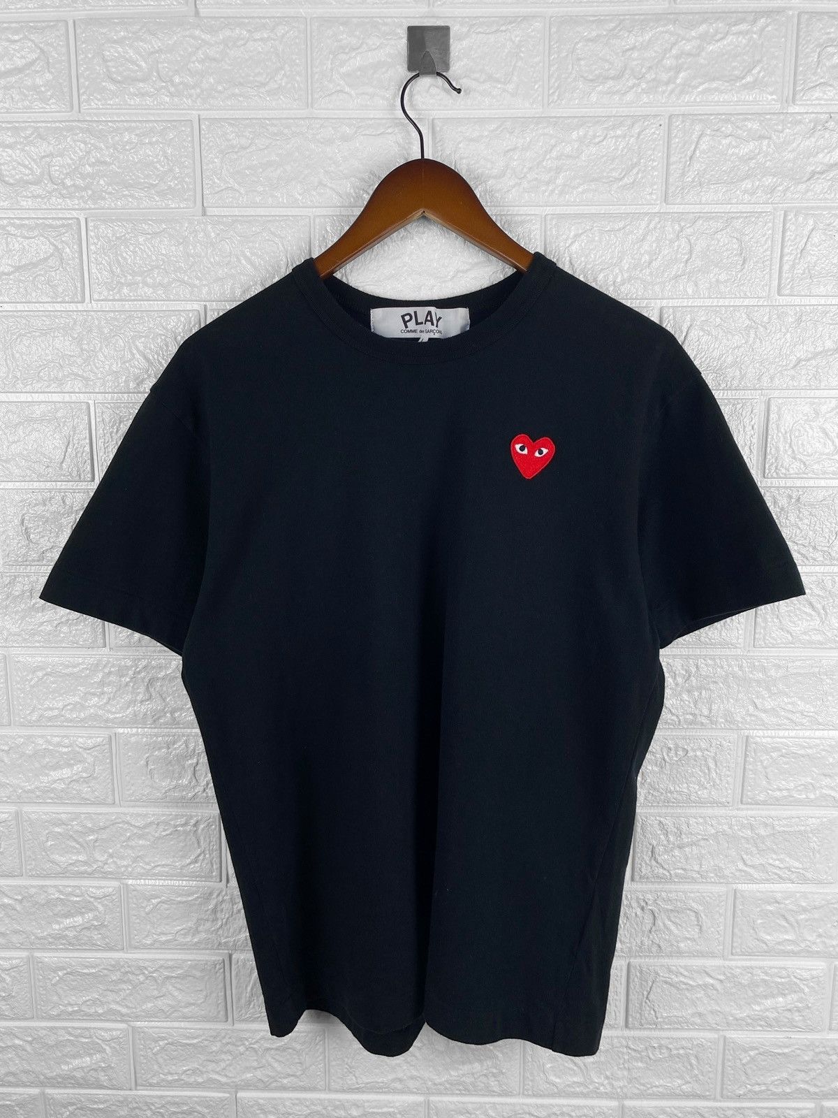 Comme des Garcons CDG Comme des Garcons PLAY t-shirt Size L Size US L / EU 52-54 / 3 - 1 Thumbnail