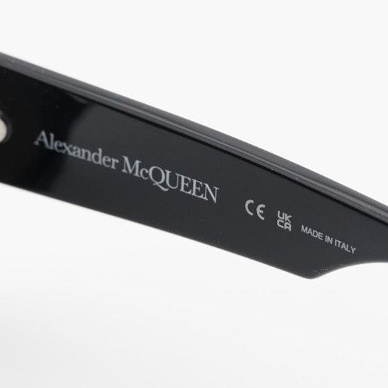 Alexander McQueen Alexander McQueen AM0386S 001 Sunglasses Black Shield Frame Size ONE SIZE - 6 Thumbnail