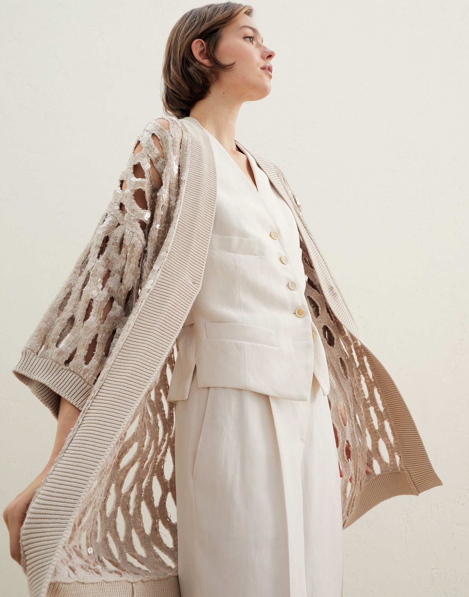 Brunello Cucinelli o1y0725 Cardigan in Beige Size XS / US 0-2 / IT 36-38 - 4 Thumbnail