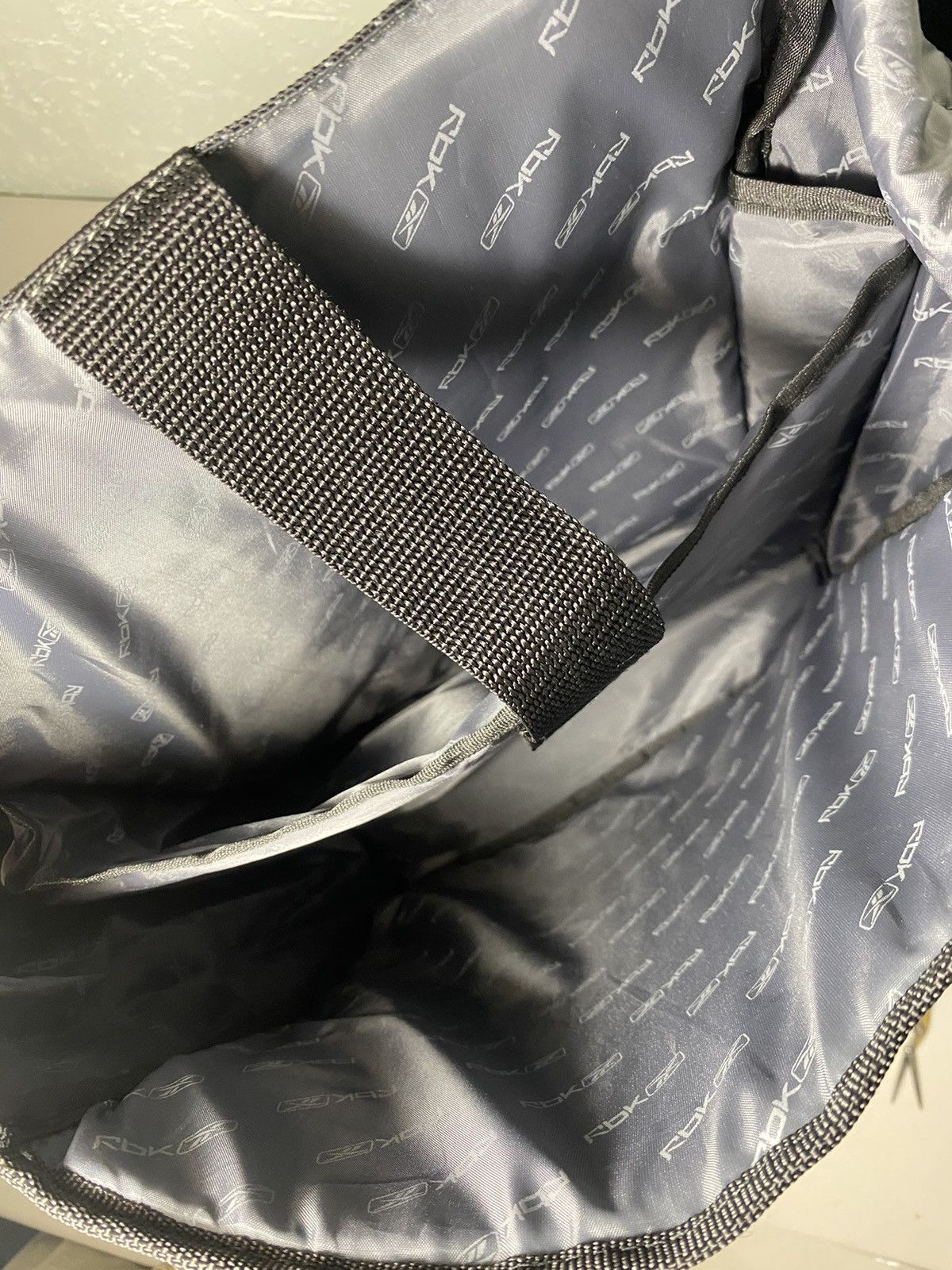 Reebok Reebok Sling Bag Pin Stripe Size ONE SIZE - 8 Thumbnail