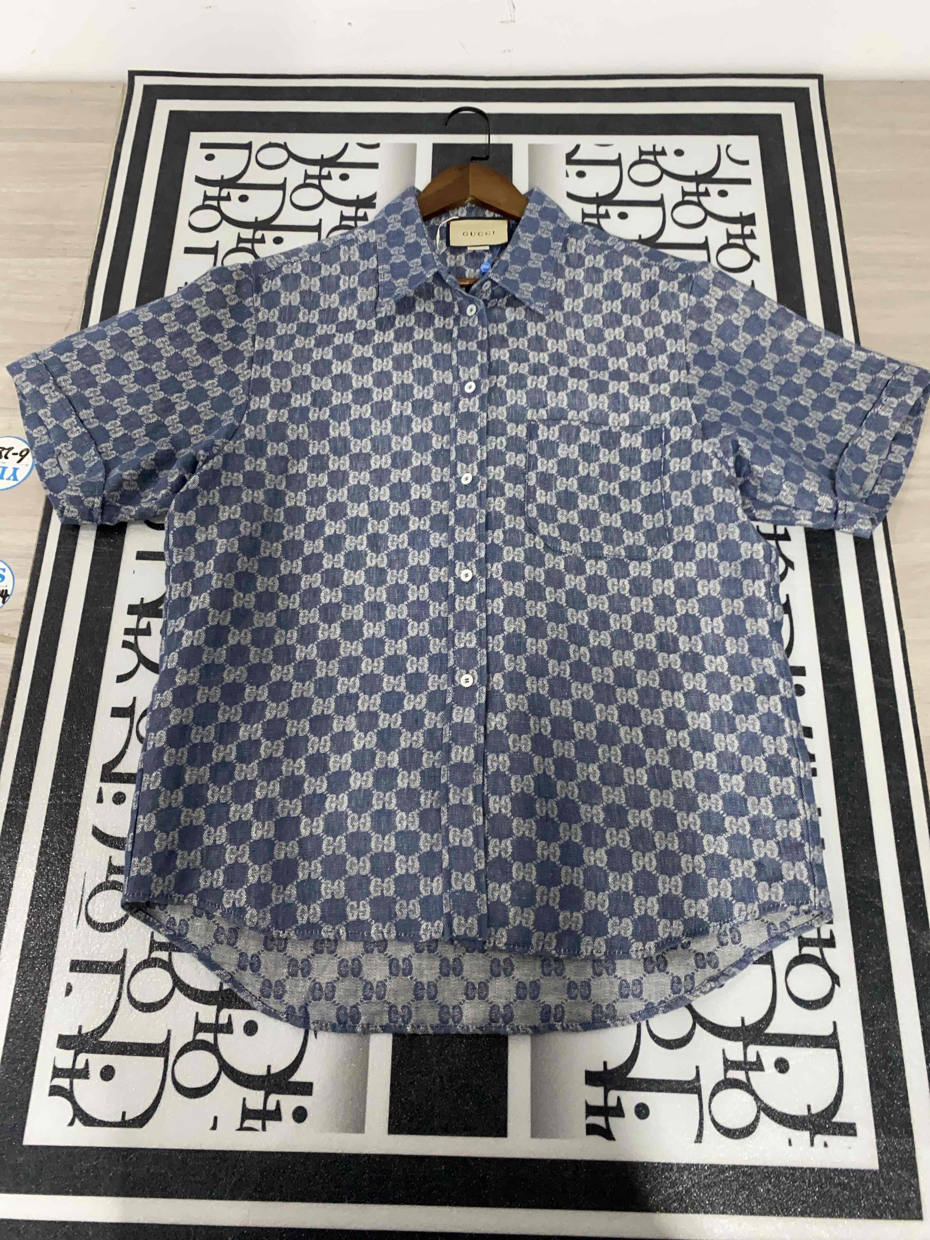 Gucci Gucci GG Jacquard Linen Button Up Shirt Size 42 Size M / US 6-8 / IT 42-44 - 1 Thumbnail