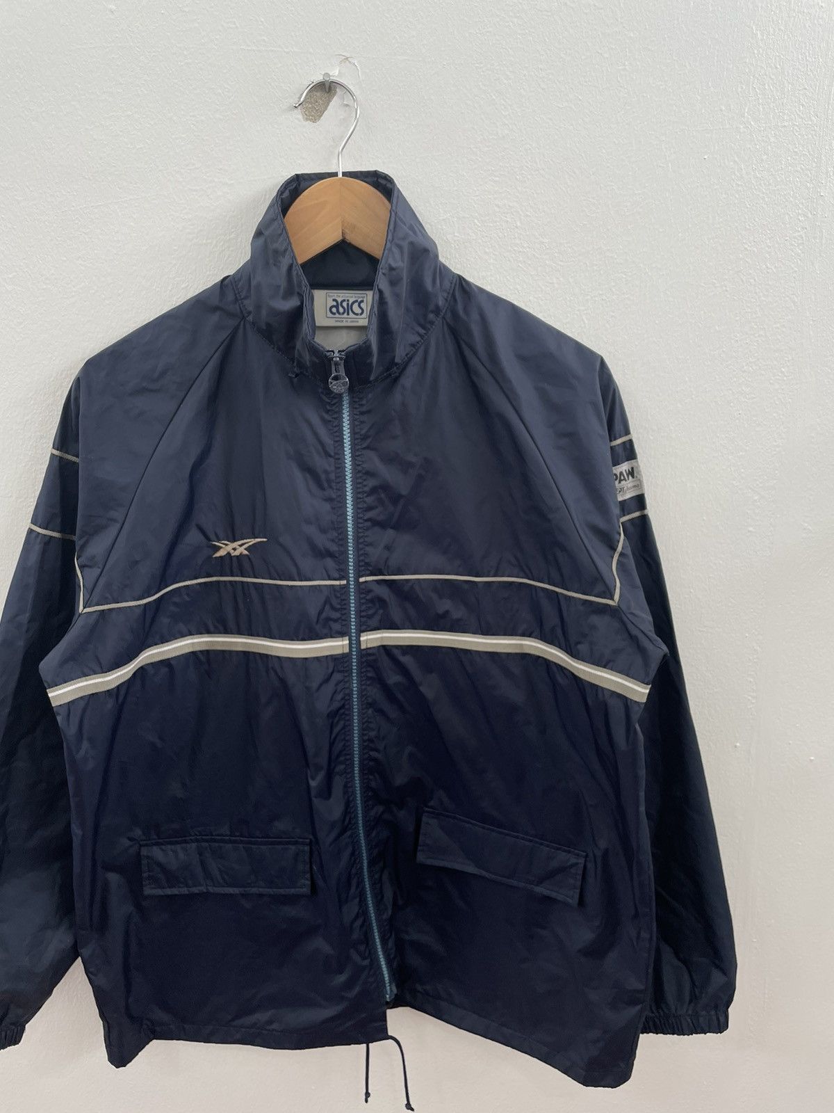 Vintage Asics Japan Windbreaker Light Jacket