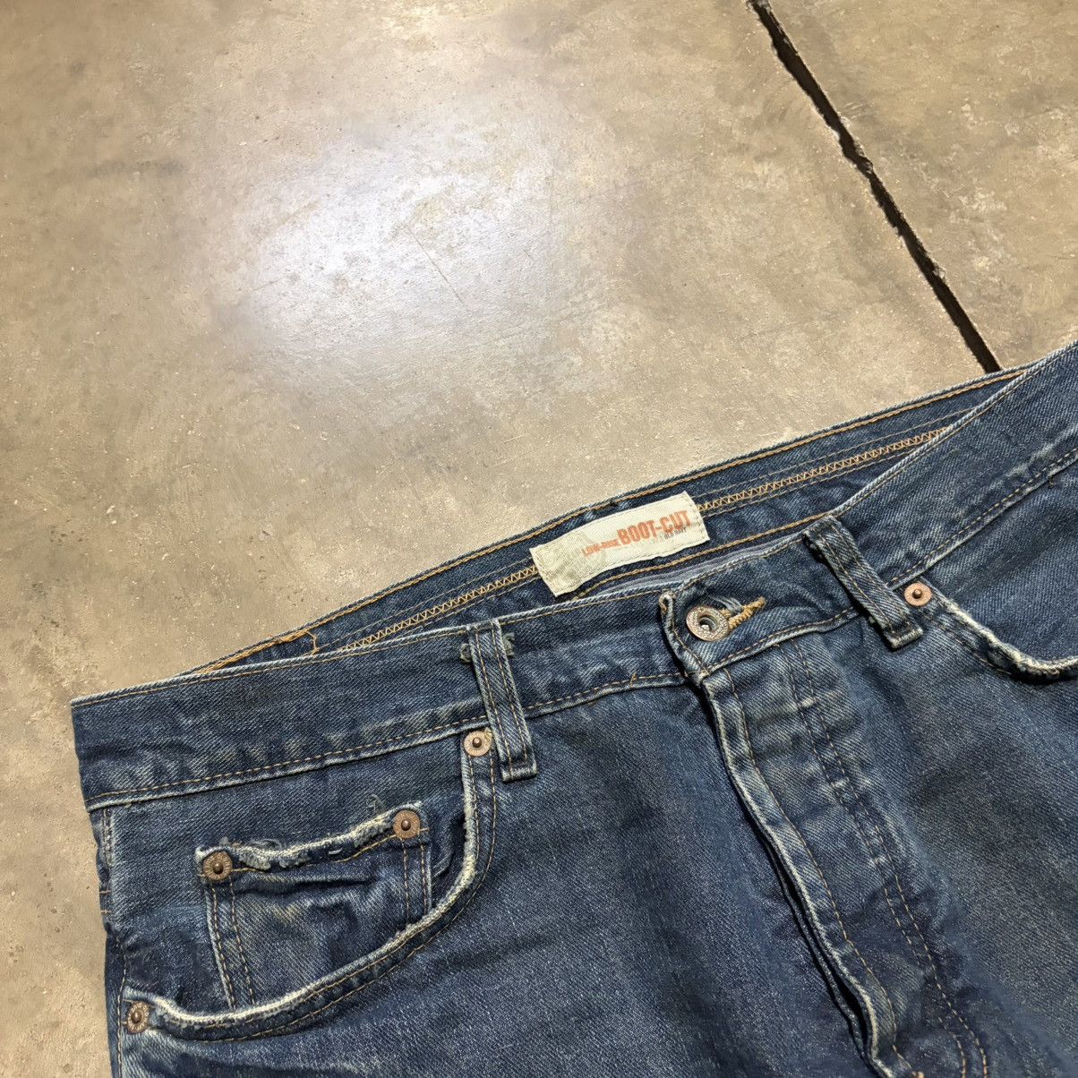 Old Navy Vintage Old Navy Low Rise Boot Cut Denim Jeans Grunge Punk Size US 33 - 6 Thumbnail