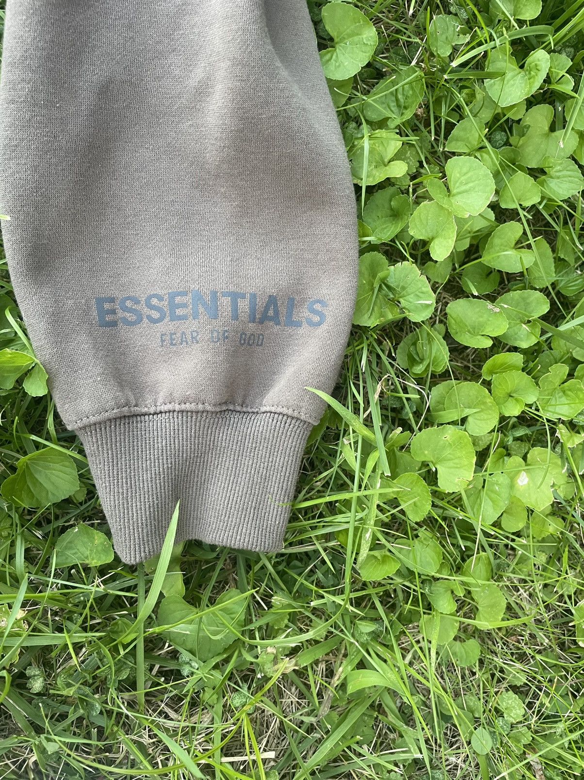 Other Essentials Fear of God Hoodie Taupe Size US M / EU 48-50 / 2 - 5 Thumbnail