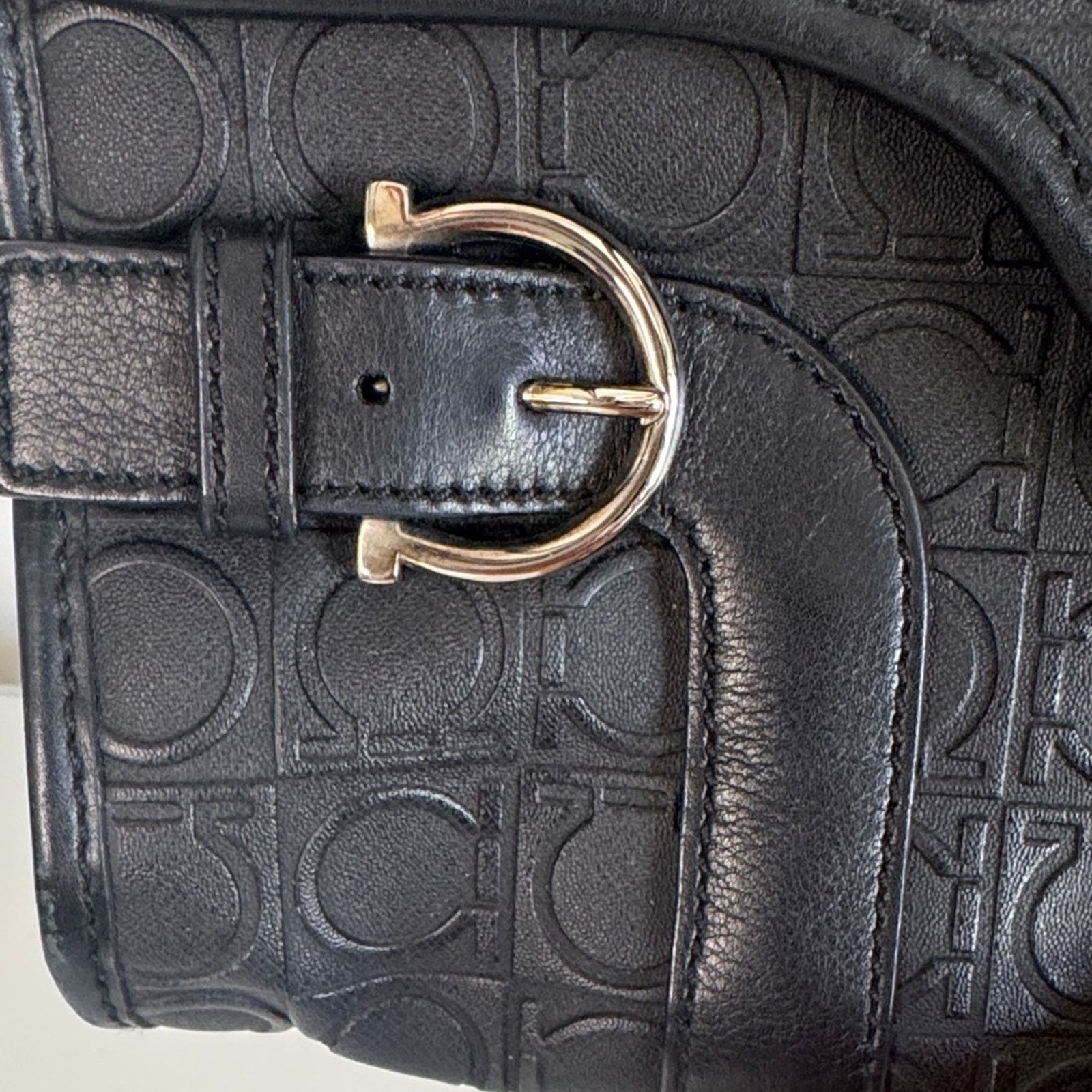 Salvatore Ferragamo Salvatore Ferragamo Vintage Logo-Embossed Shoulder Bag Size ONE SIZE - 4 Thumbnail