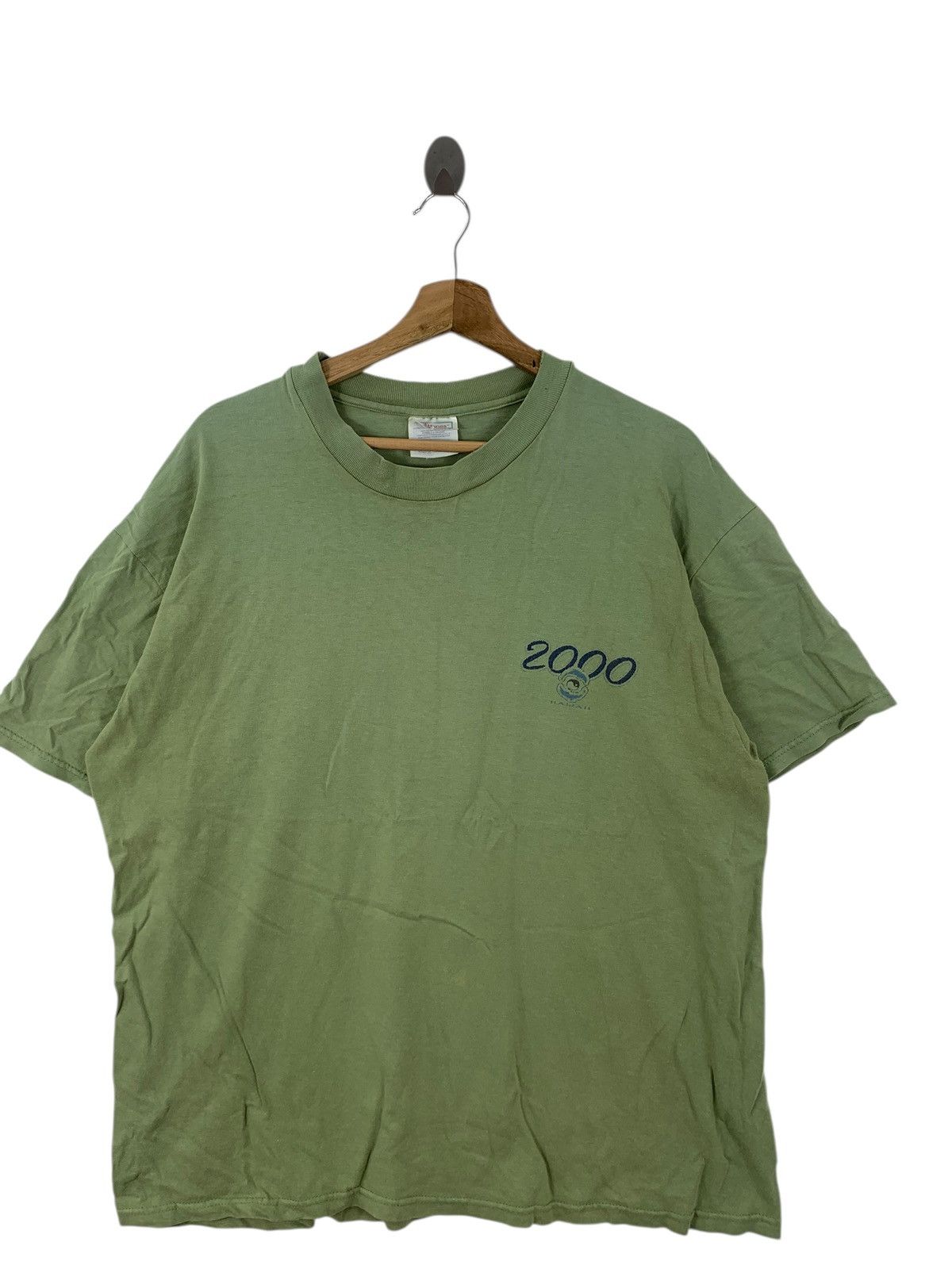 Hanes Vintage HANES HAWAII Y2K 2000 Celebration Thrashed Tee Shirt Size US XL / EU 56 / 4 - 6 Thumbnail