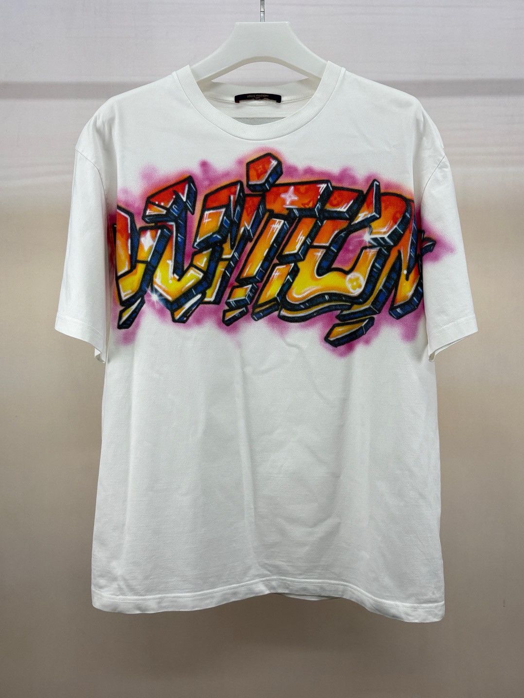 Louis Vuitton Louis Vuitton Graffiti Logo T-Shirt Size XL Size US XL / EU 56 / 4 - 1 Thumbnail